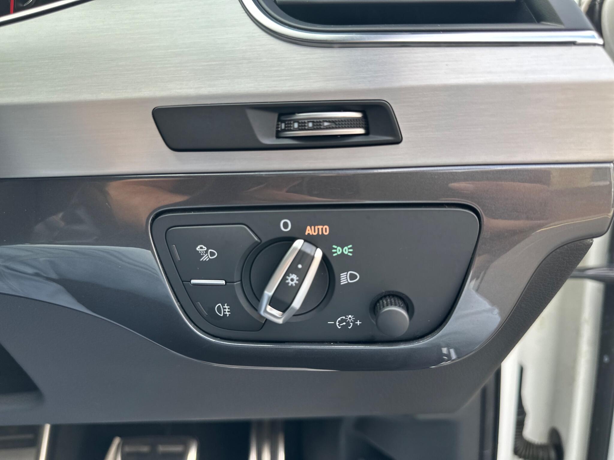 Audi Q7 view 21