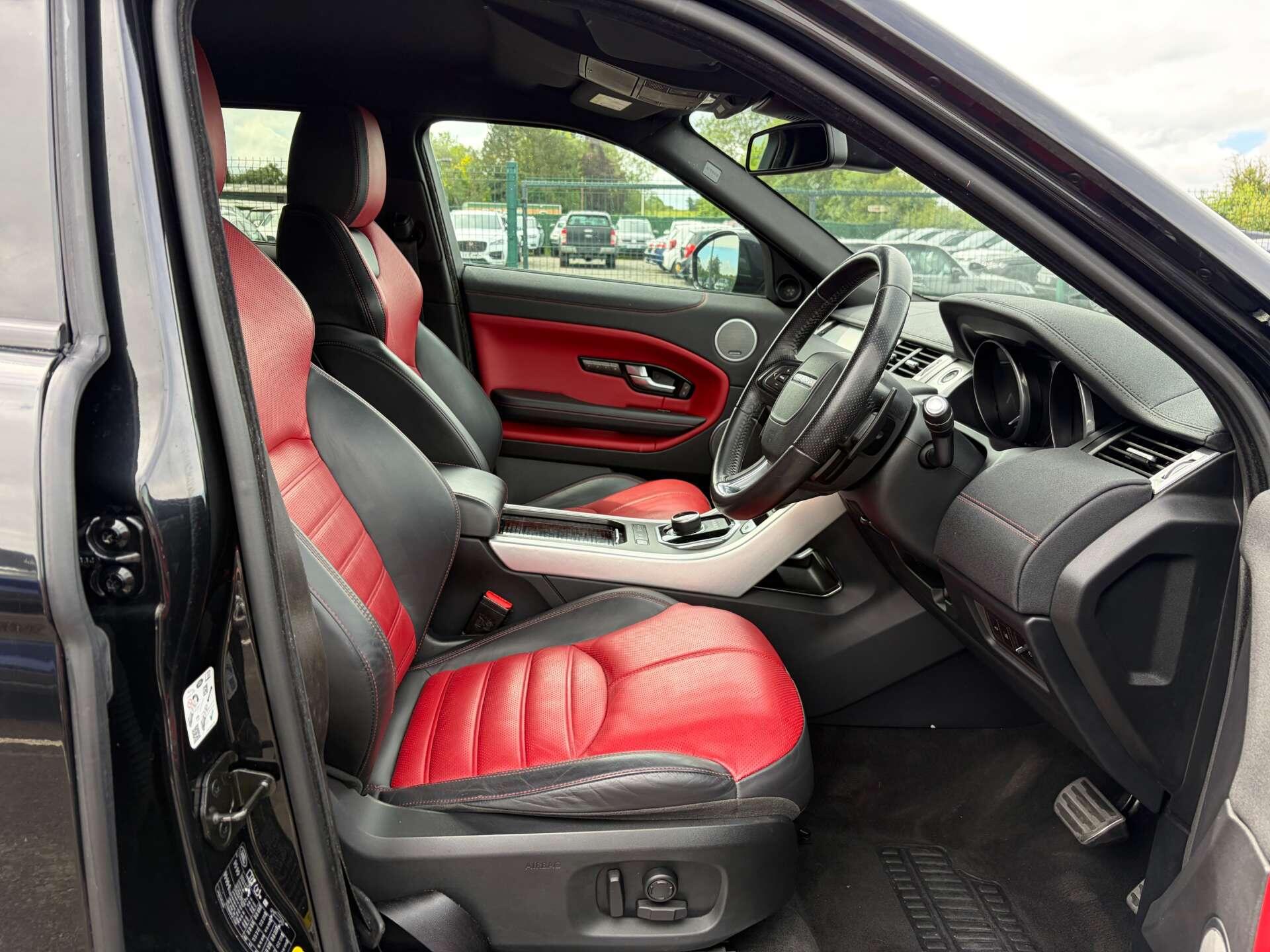 Land Rover Range Rover Evoque view 36