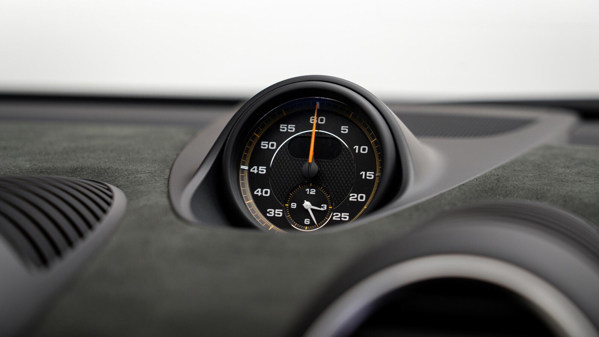 Porsche 718 Cayman view 41