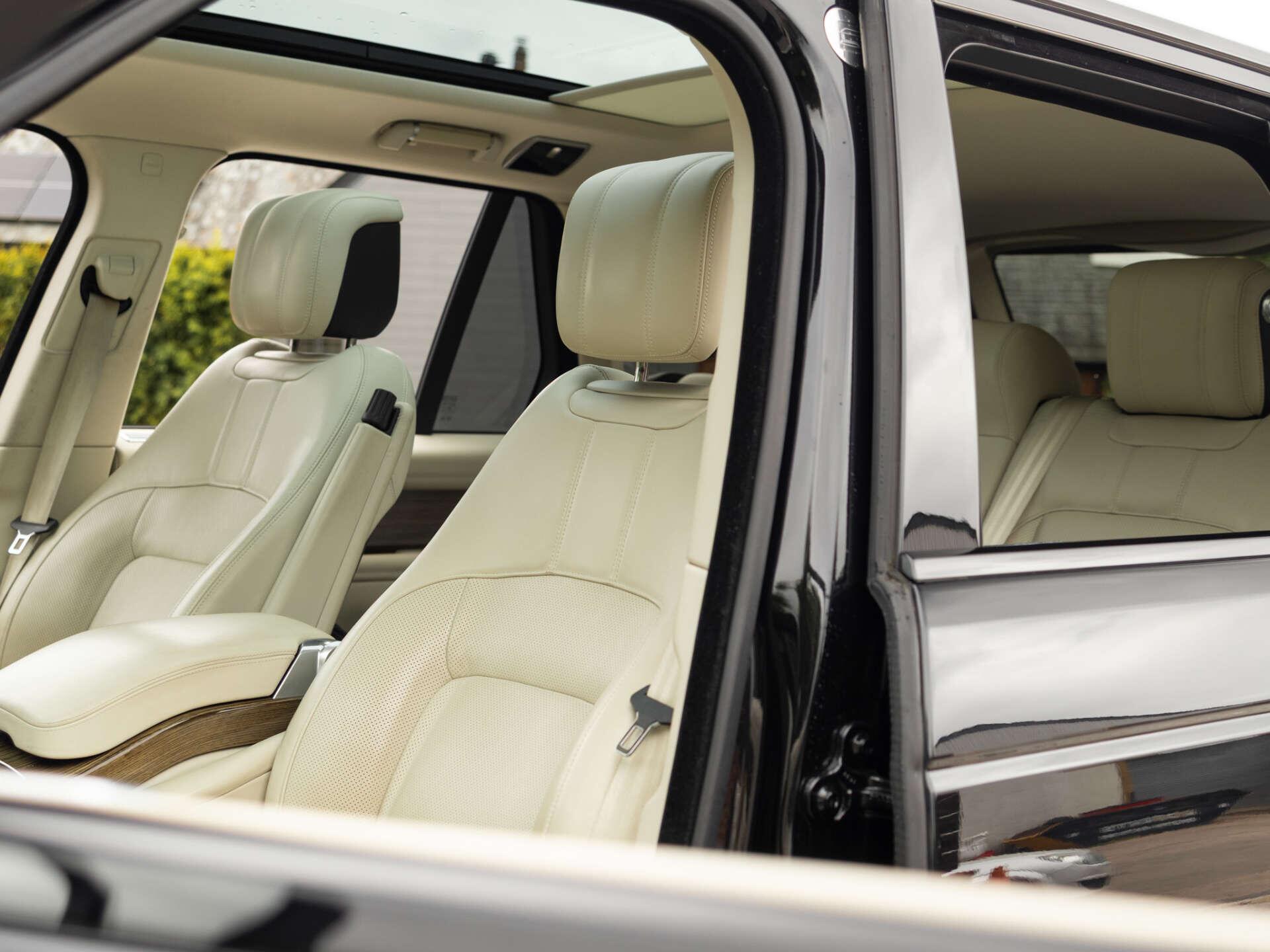 Land Rover Range Rover view 5