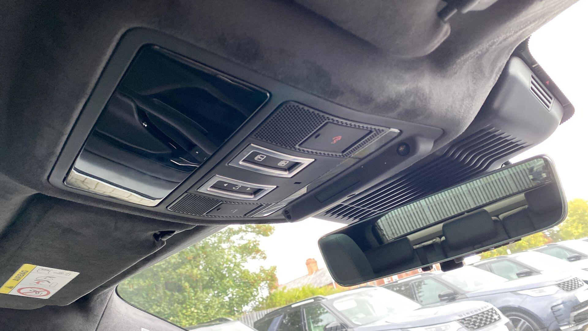 Land Rover Range Rover Evoque view 23