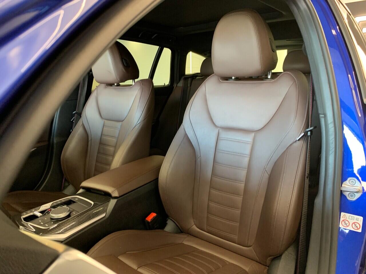 BMW 3 Series view 34