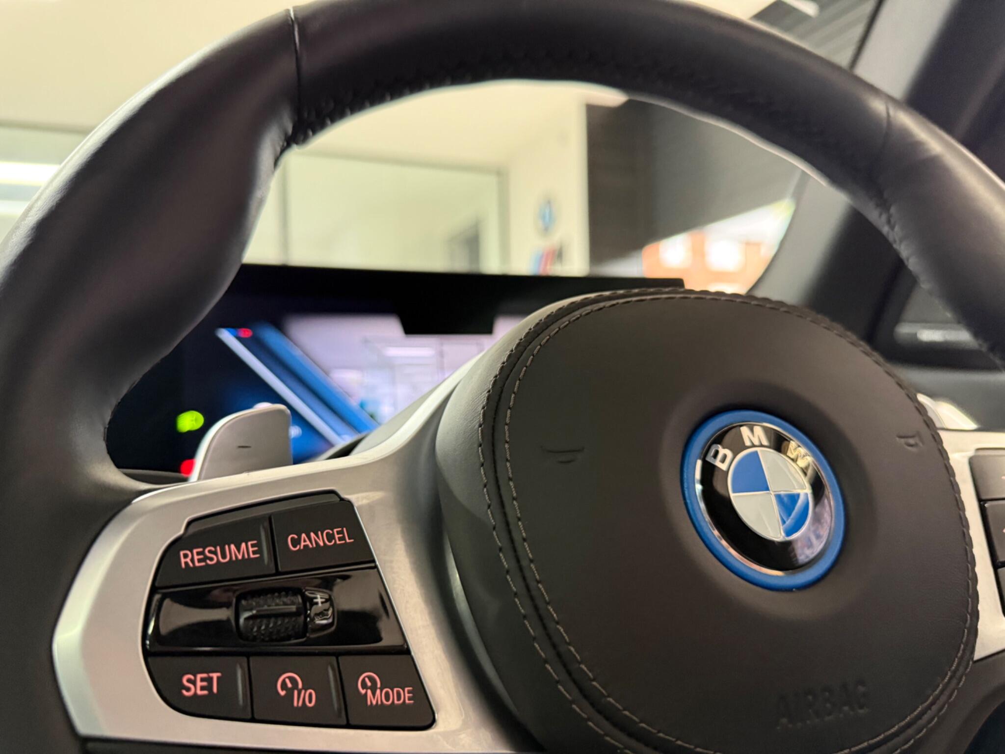 BMW X5 view 30