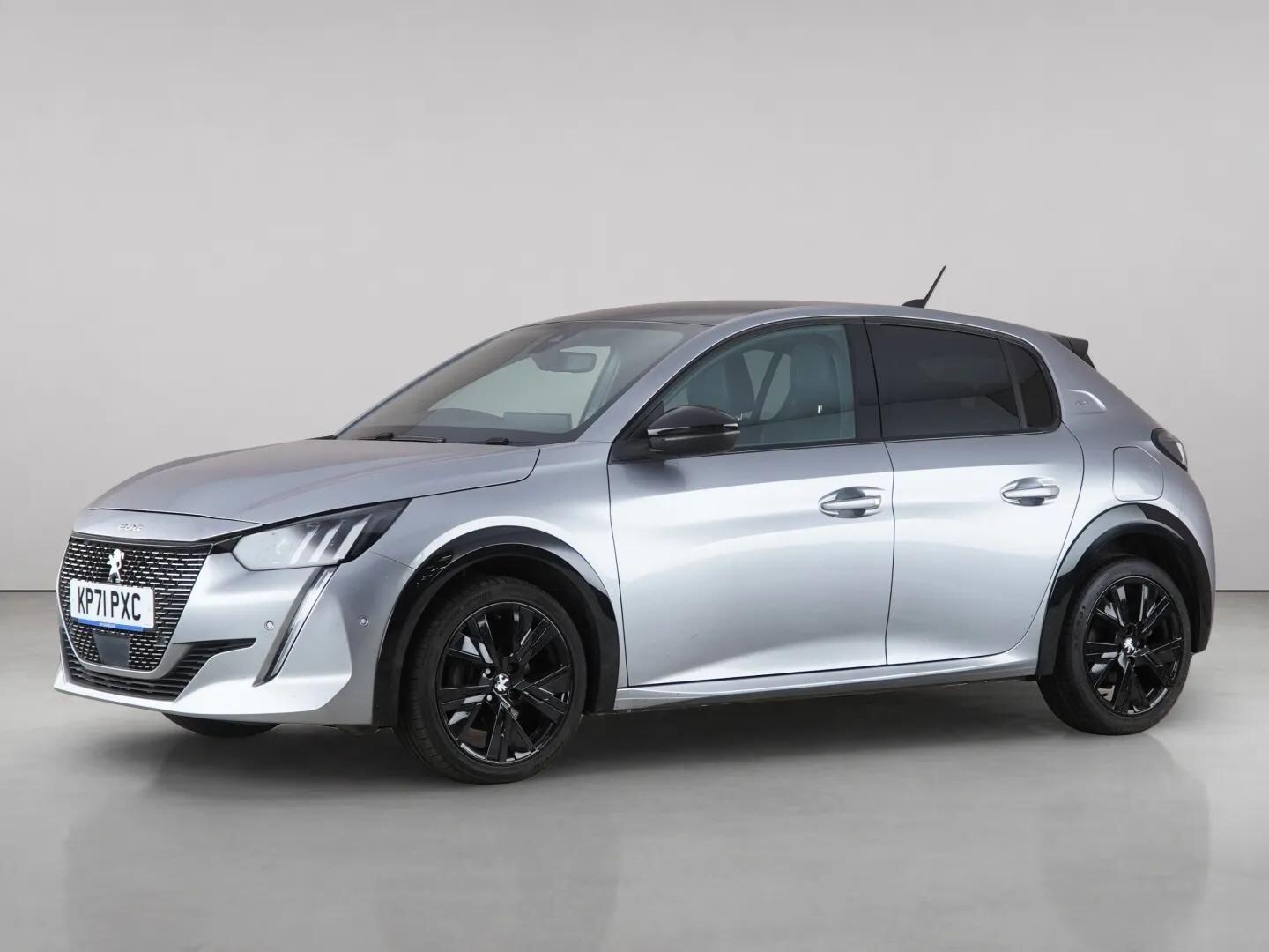Peugeot 208 view 2