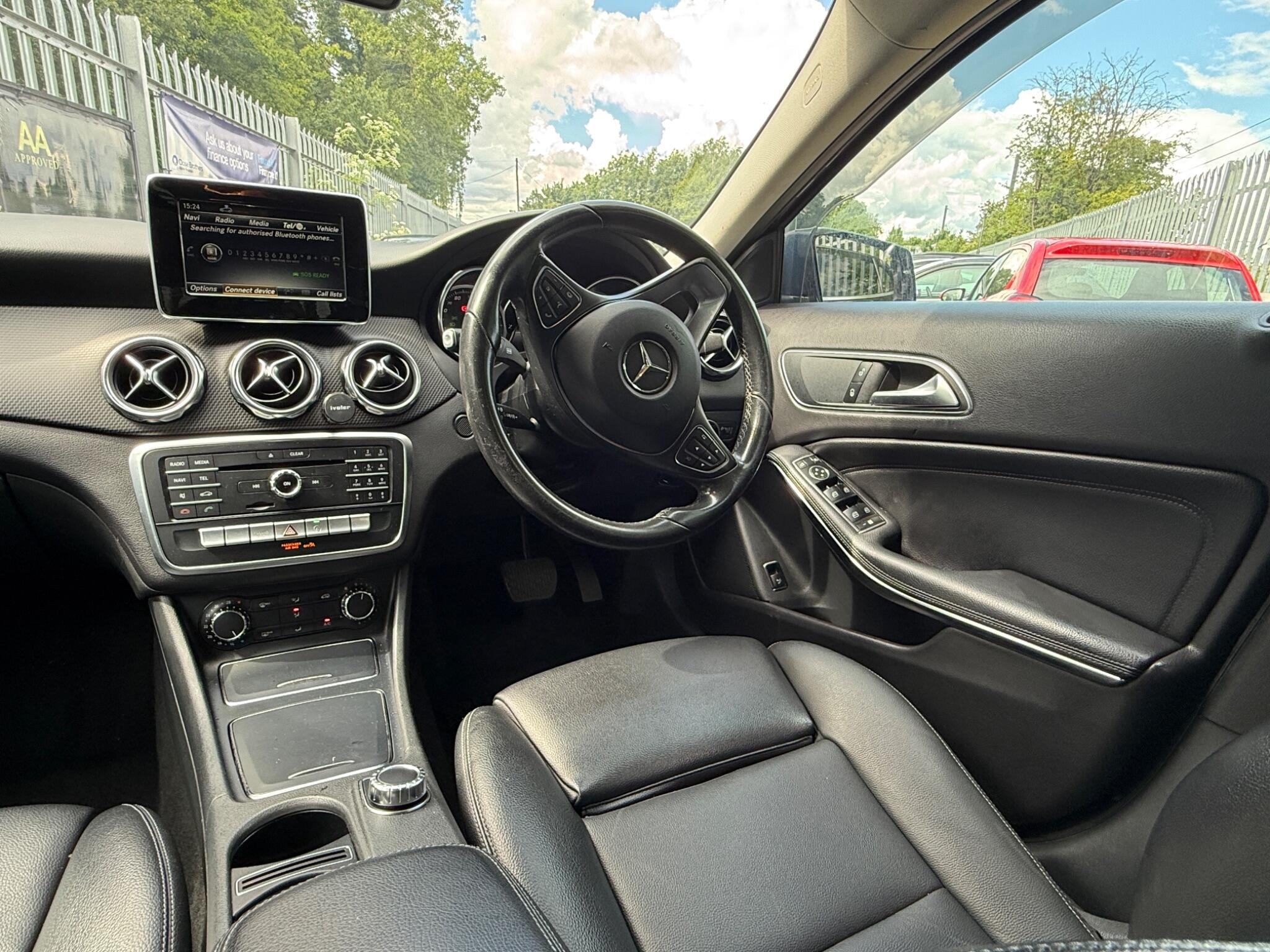 2017 Mercedes-Benz GLA image 22