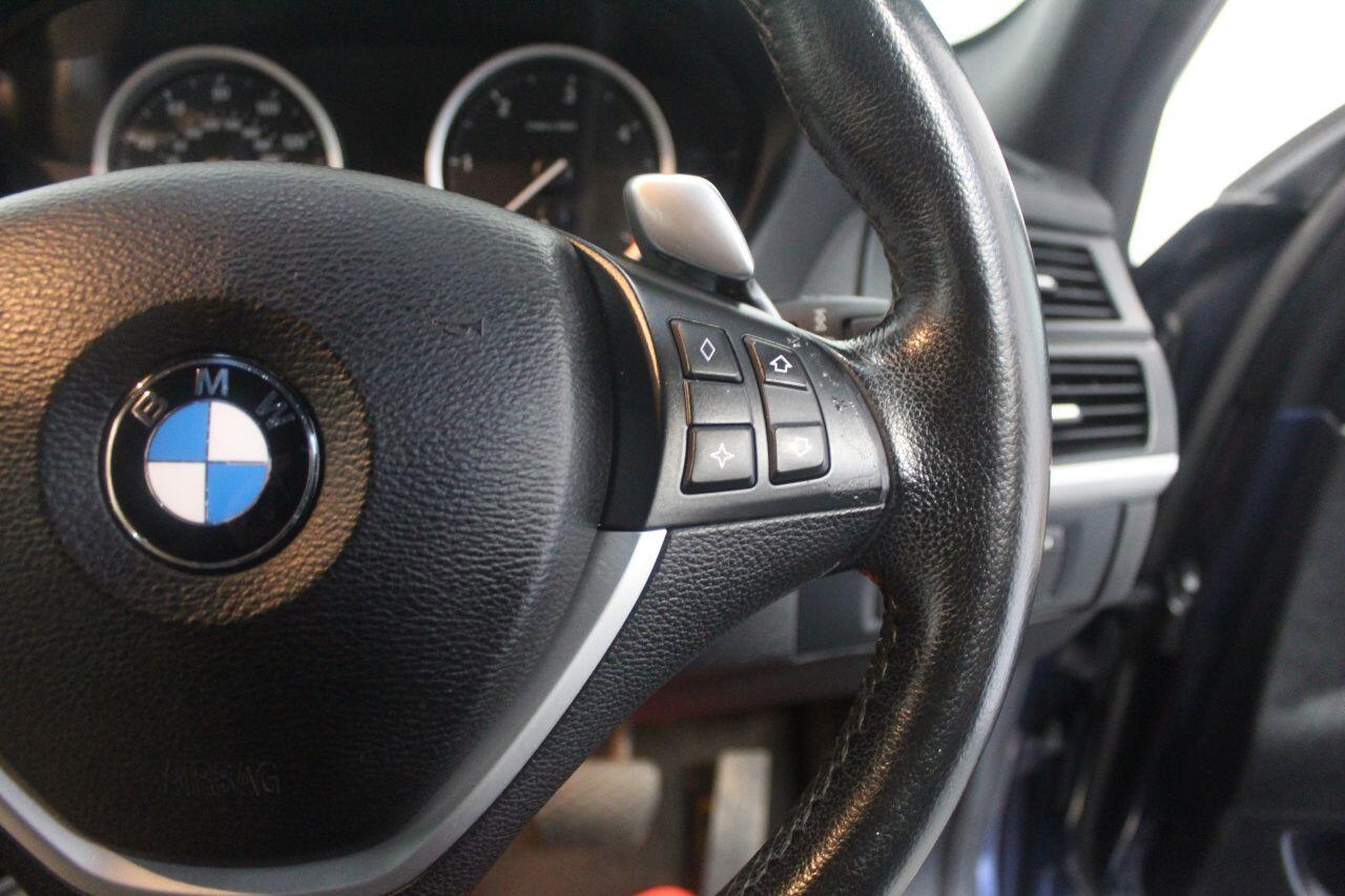 BMW X6 view 47