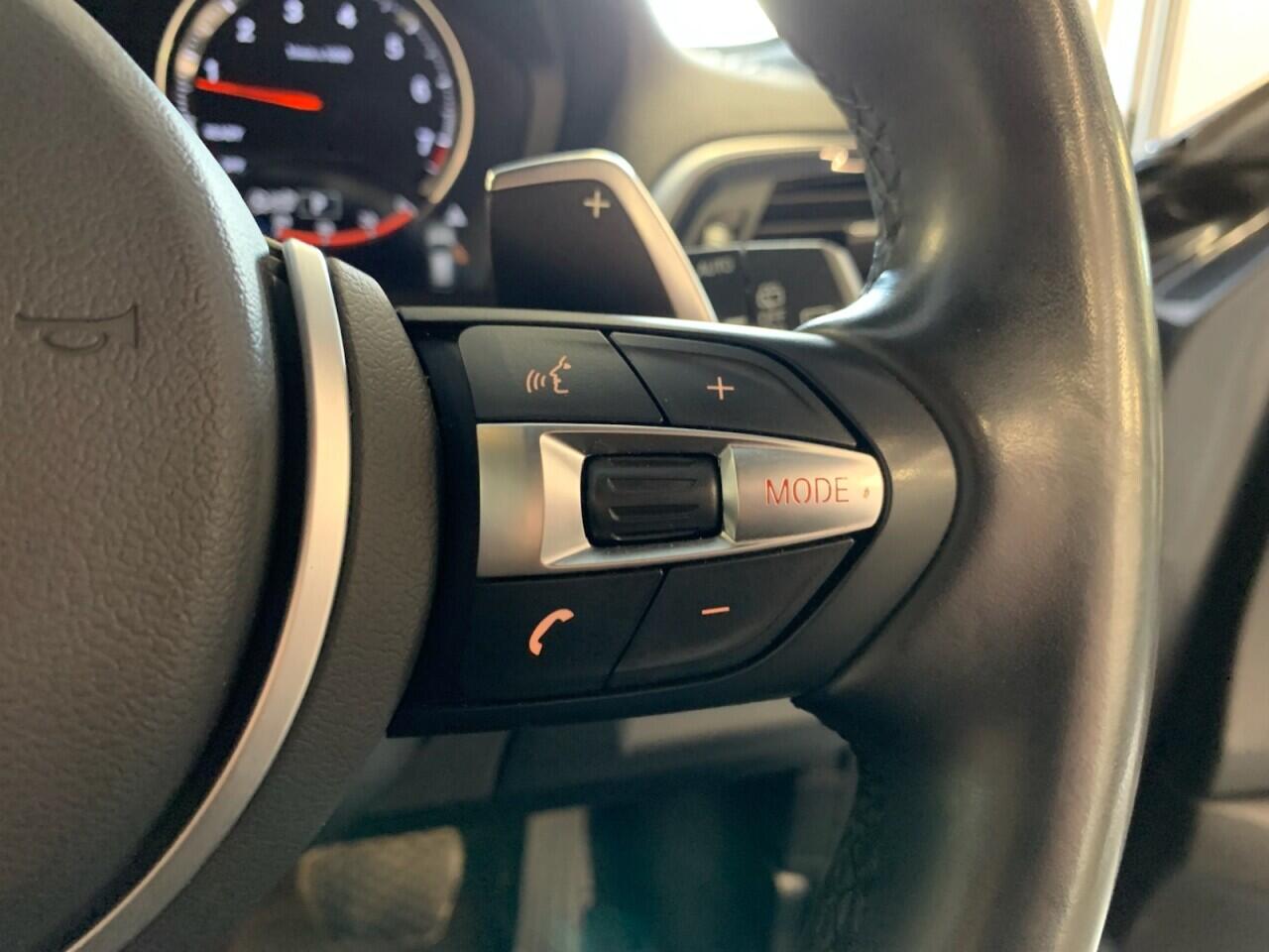 BMW 1 Series view 34