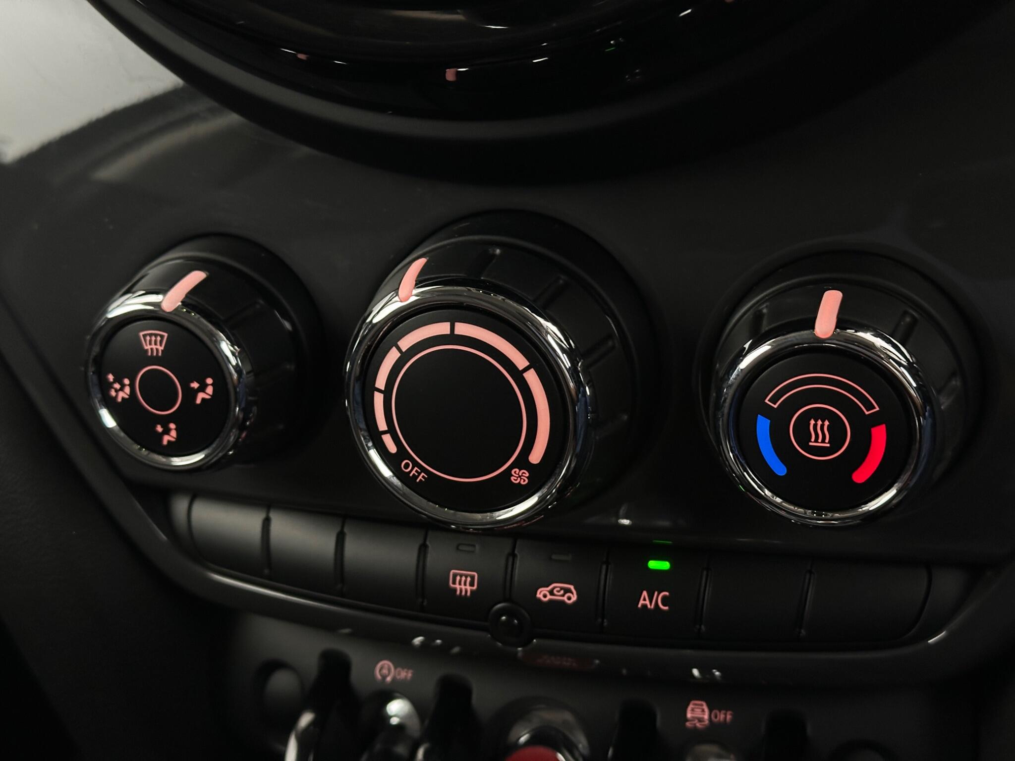 Mini Countryman view 23