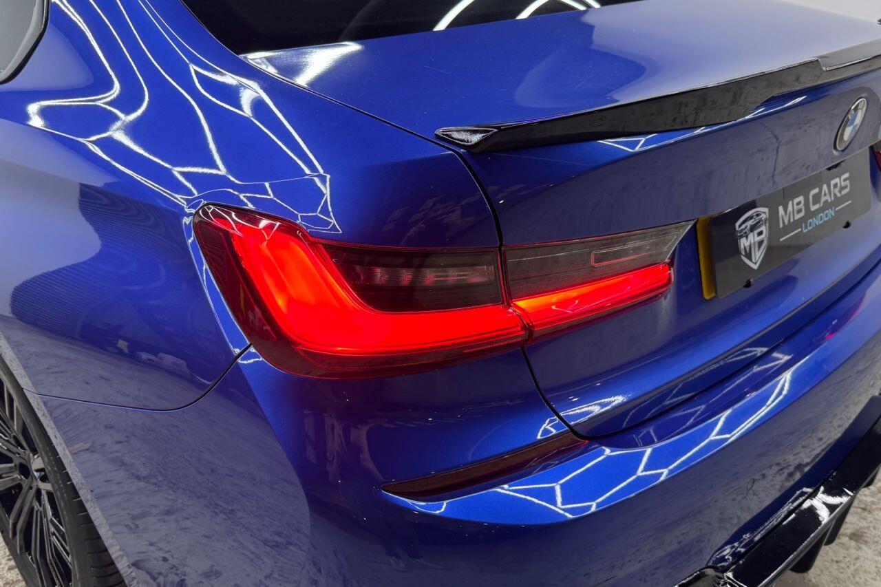 BMW 3 Series view 30
