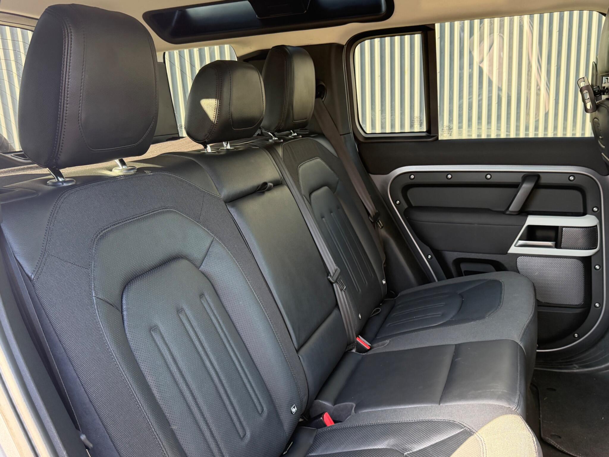Land Rover Defender view 15