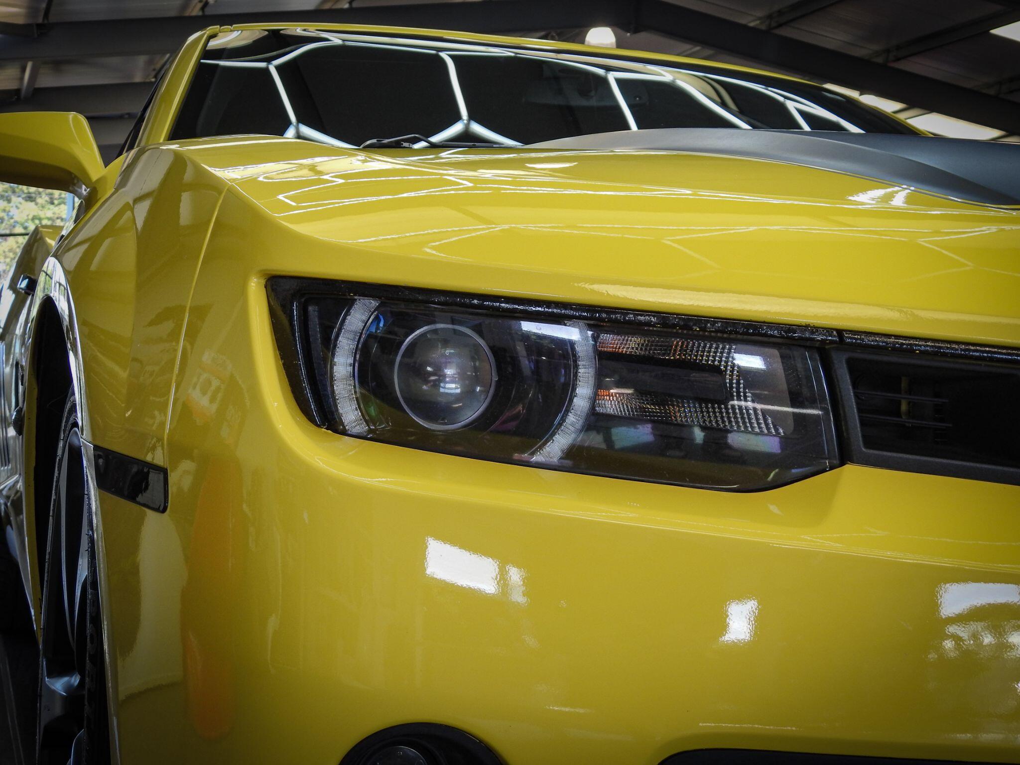 Chevrolet Camaro view 8