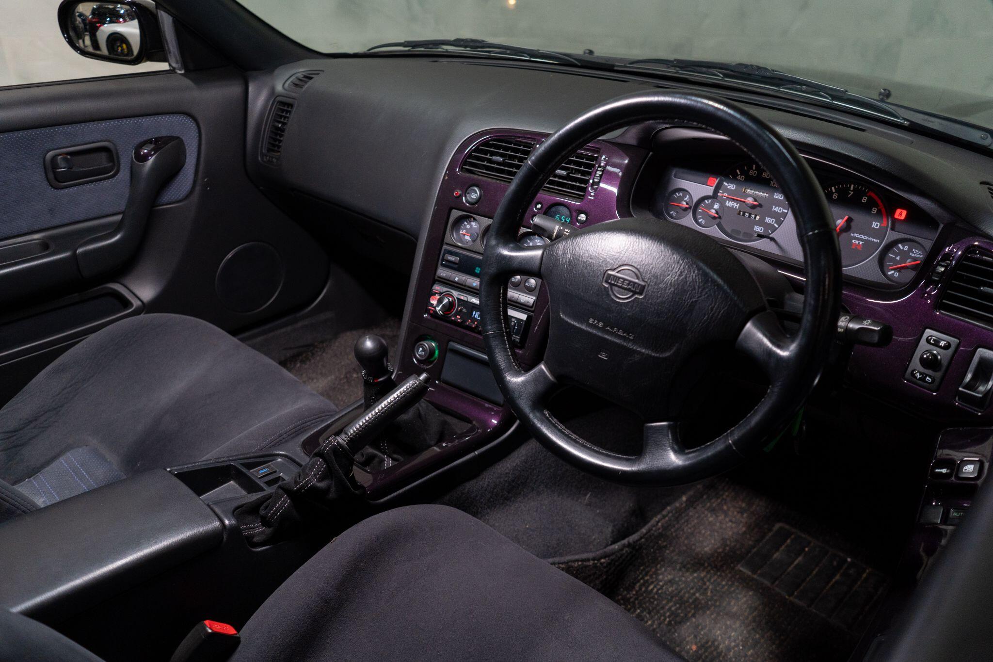 Nissan Skyline view 15
