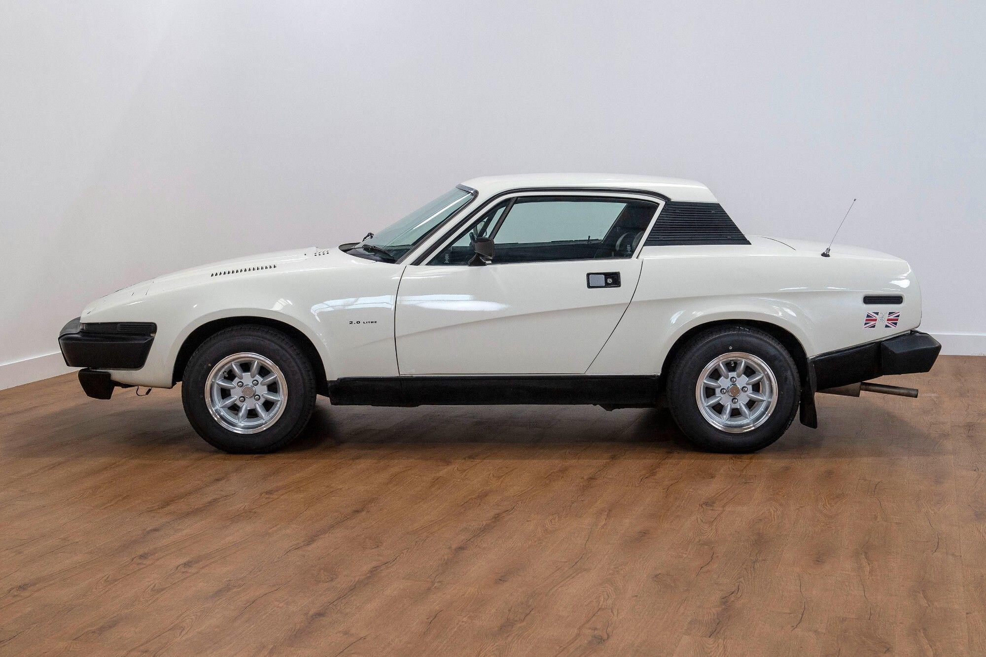 Triumph 1976 Triumph view 4