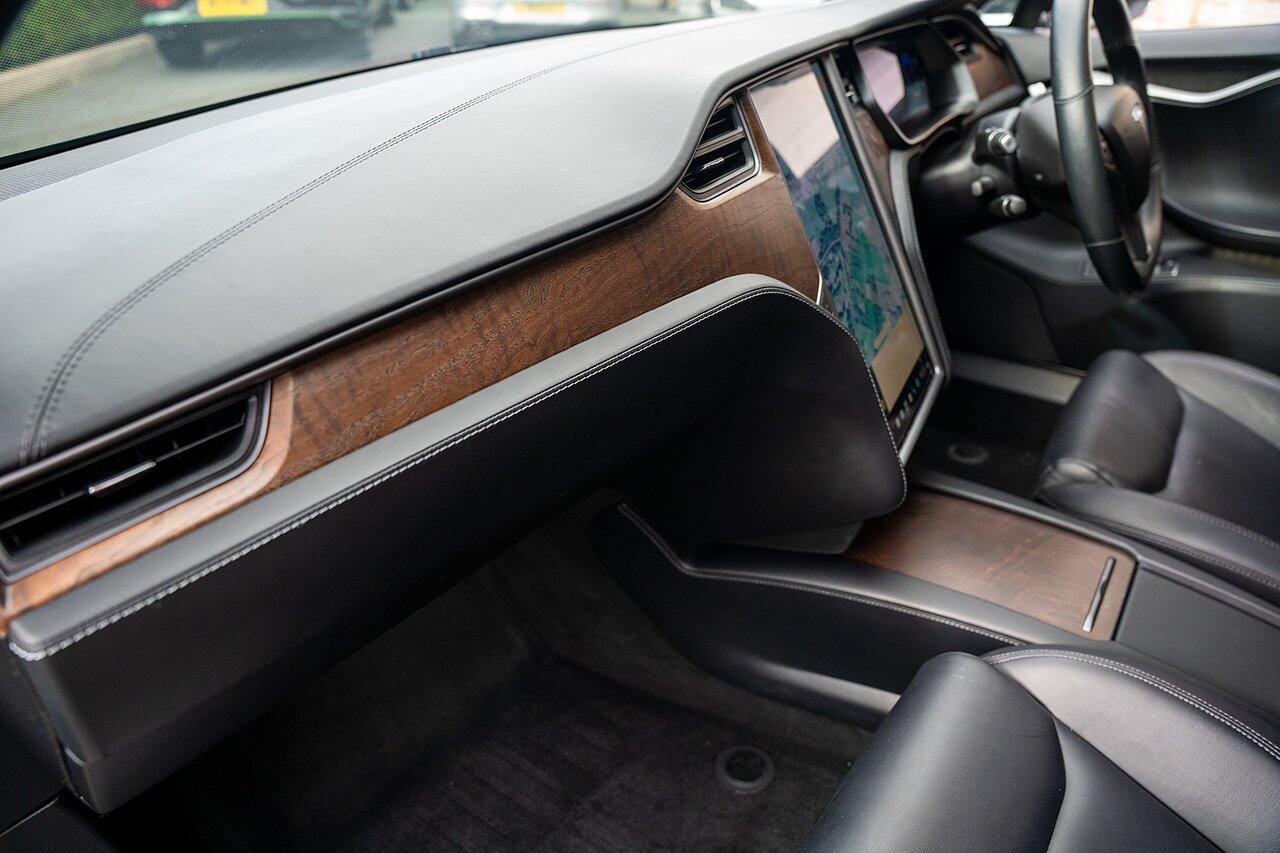 Tesla Model S view 46