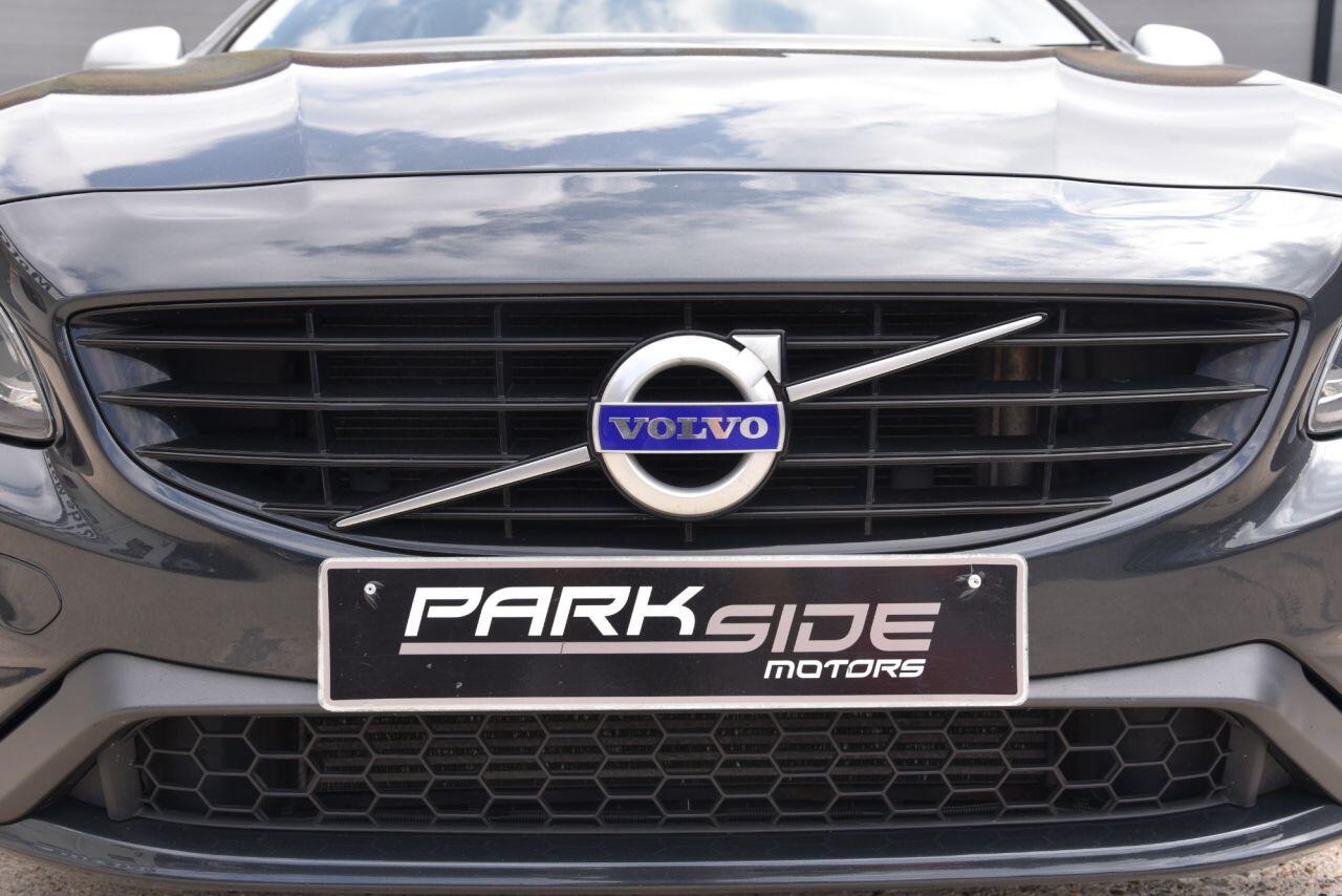 Volvo S60 view 12