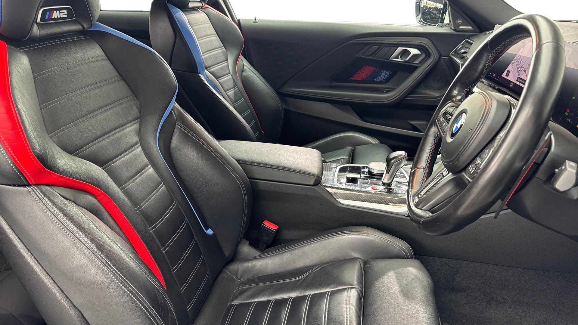 BMW M2 view 11