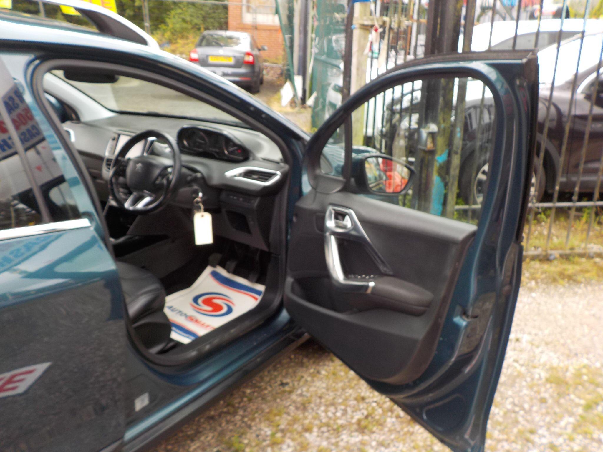 Peugeot 2008 1.6 BlueHDi Allure Euro 6 5dr