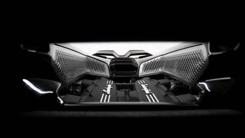 Lamborghini Revuelto view 32