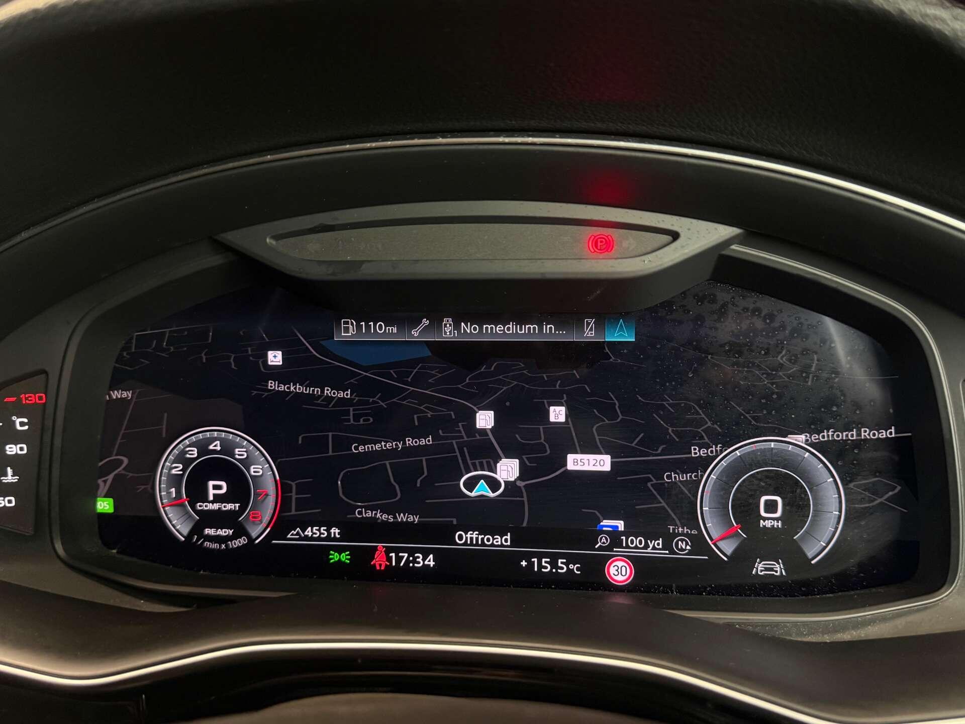 Audi Q7 view 30