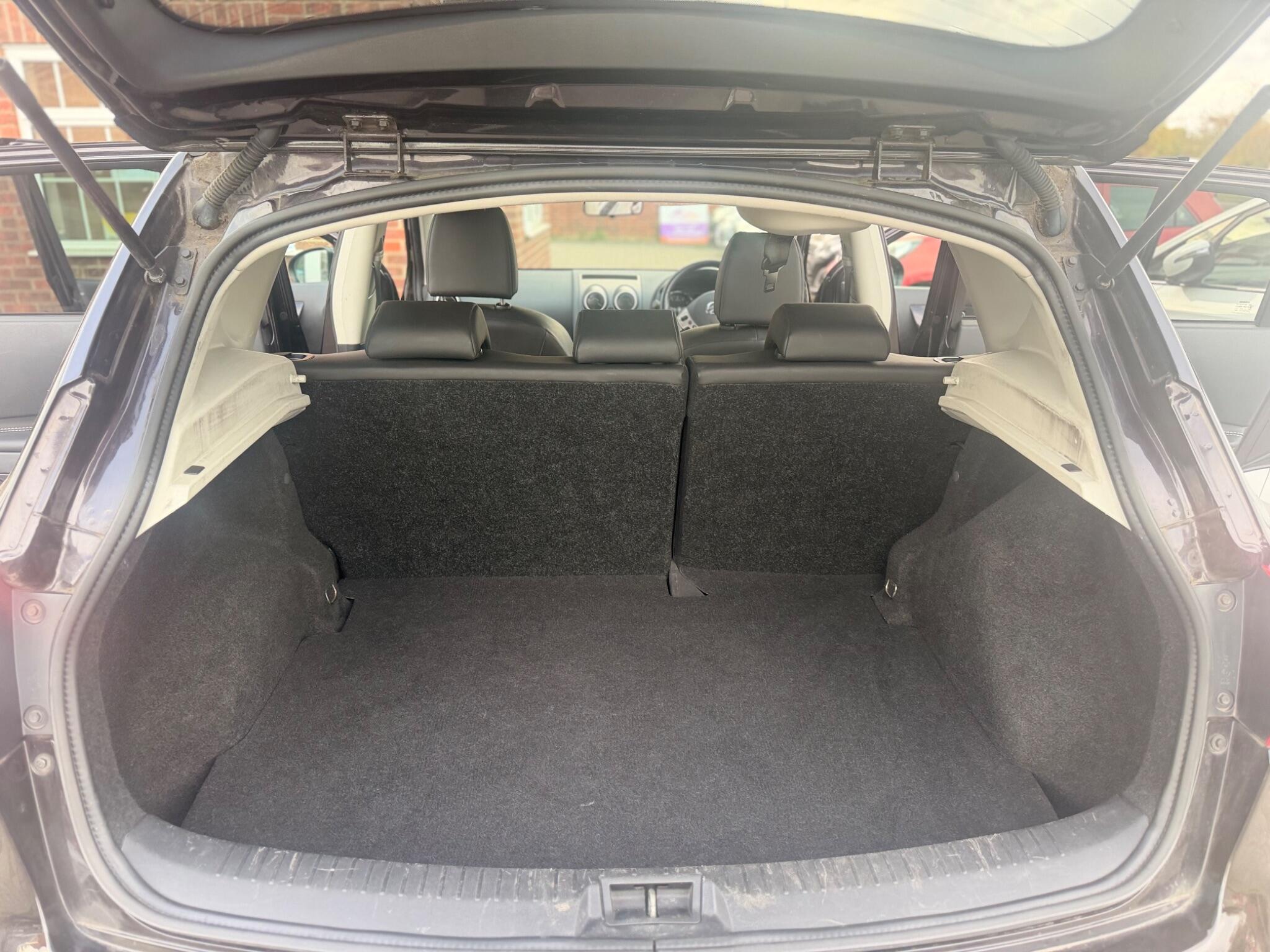 Nissan Qashqai view 28