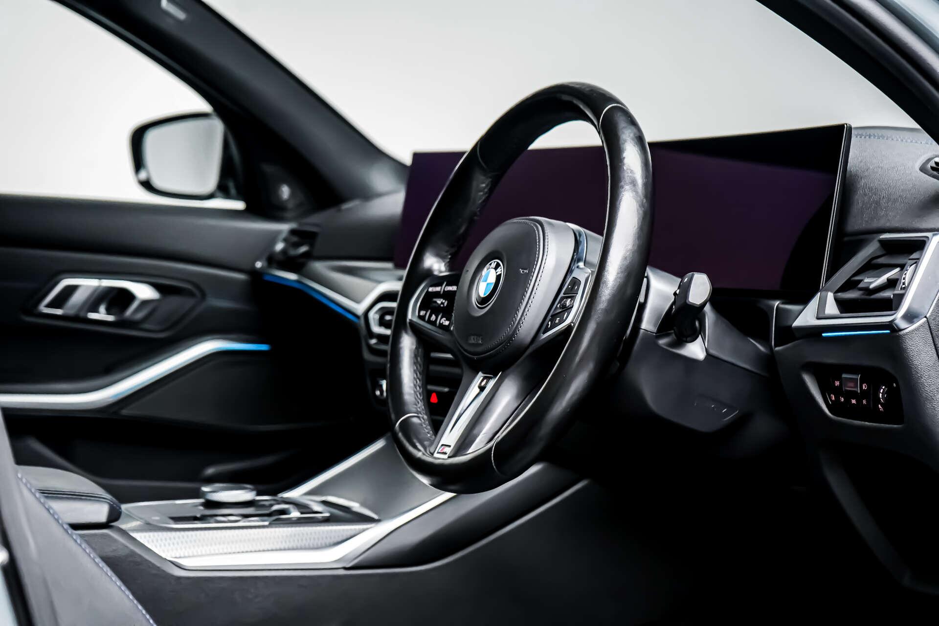 BMW 3 Series view 9