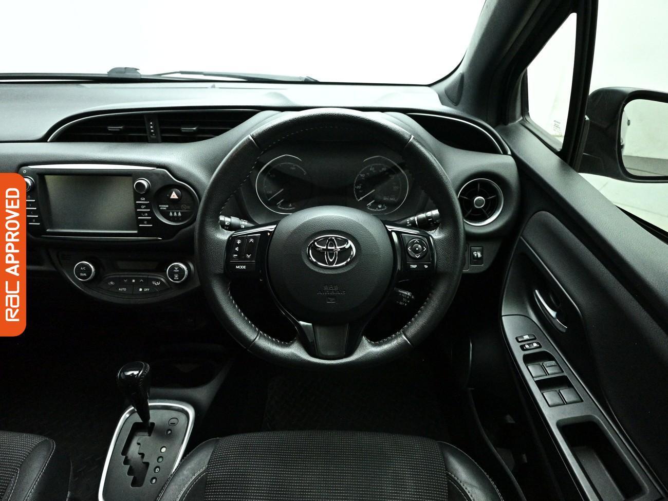 Toyota Yaris view 9