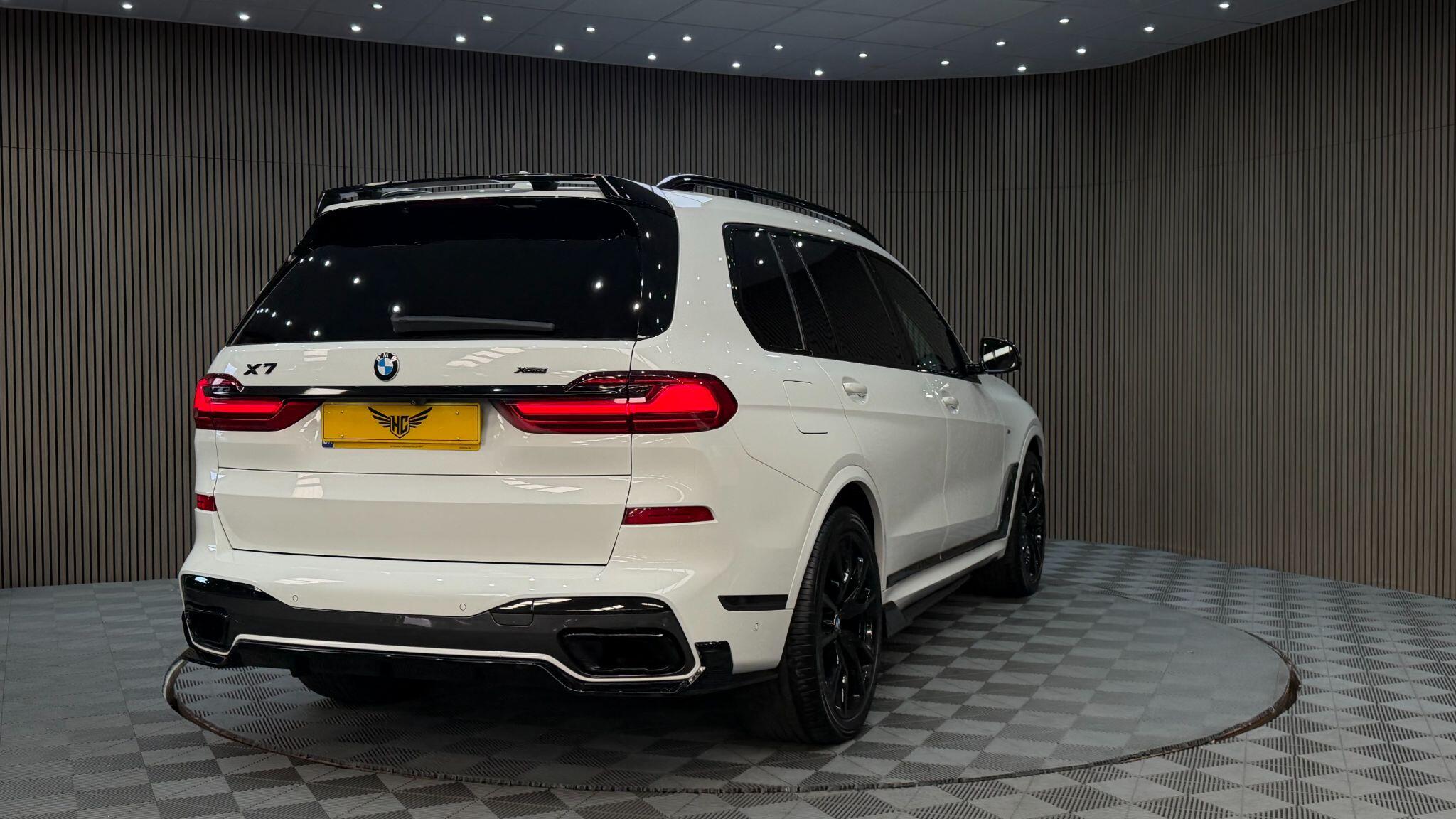 BMW X7 view 44