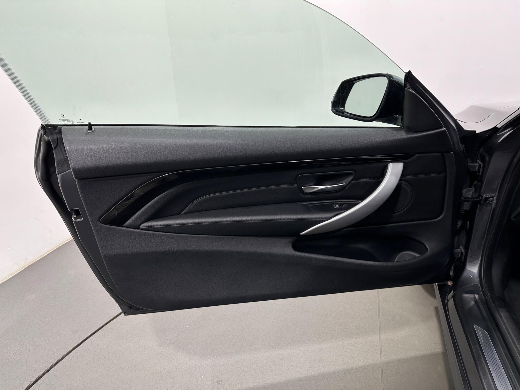 BMW 4 Series view 38
