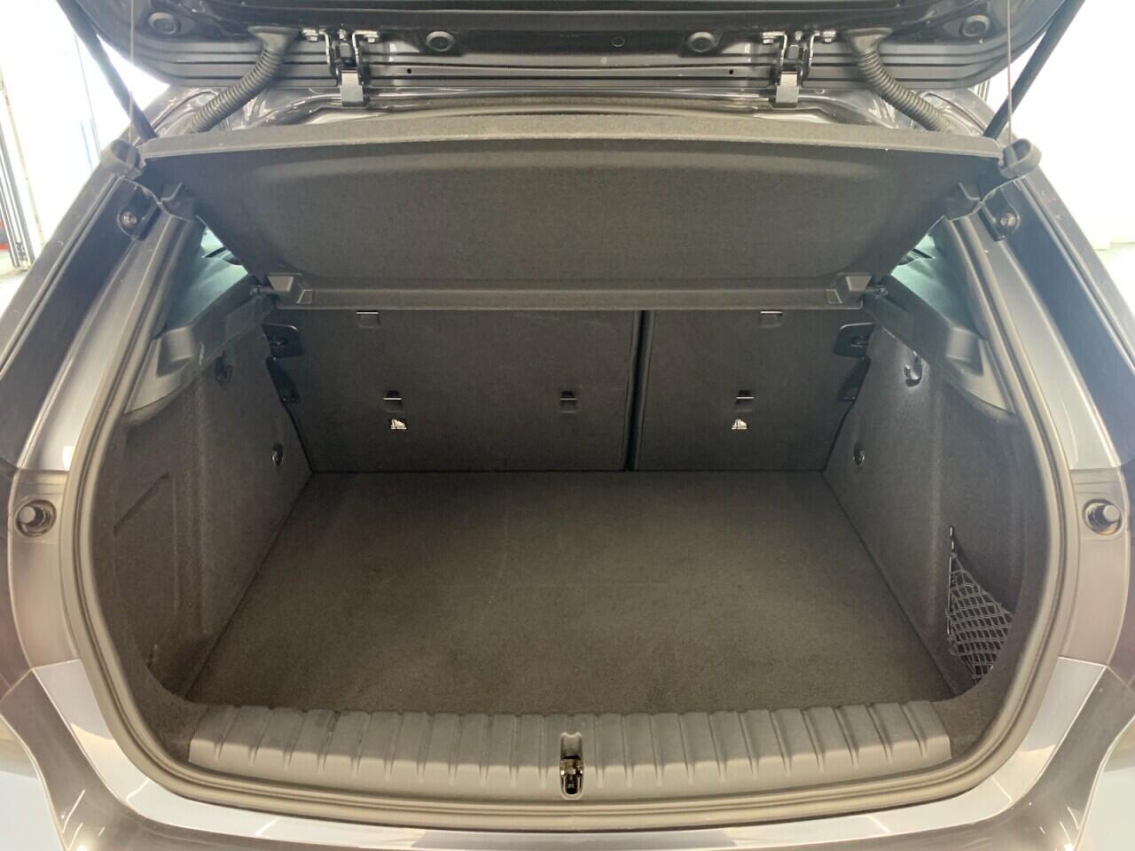 BMW 1 Series view 26