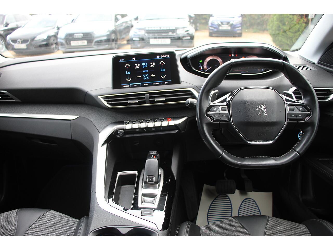 Peugeot 3008 view 19