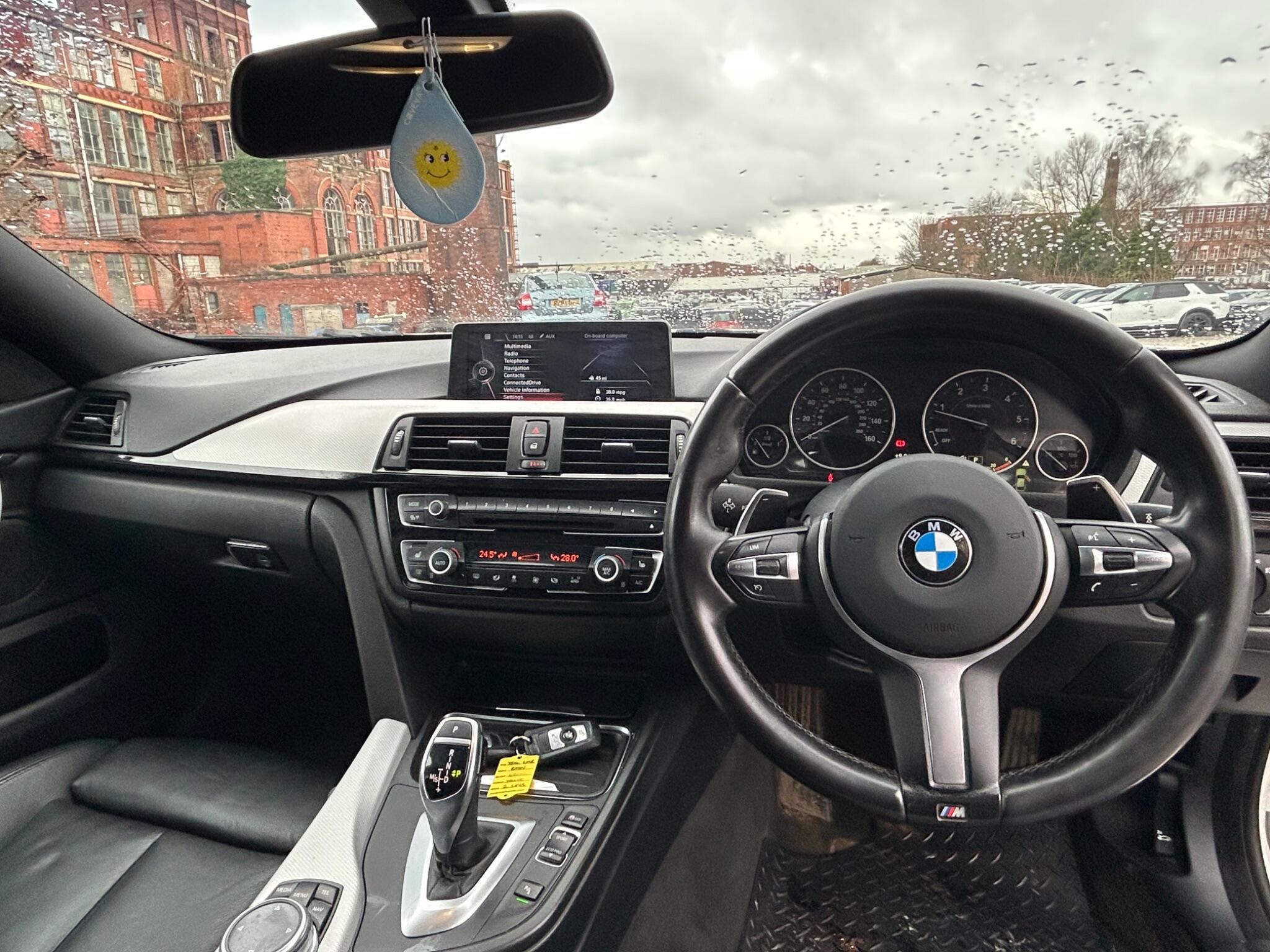 BMW 4 Series view 14