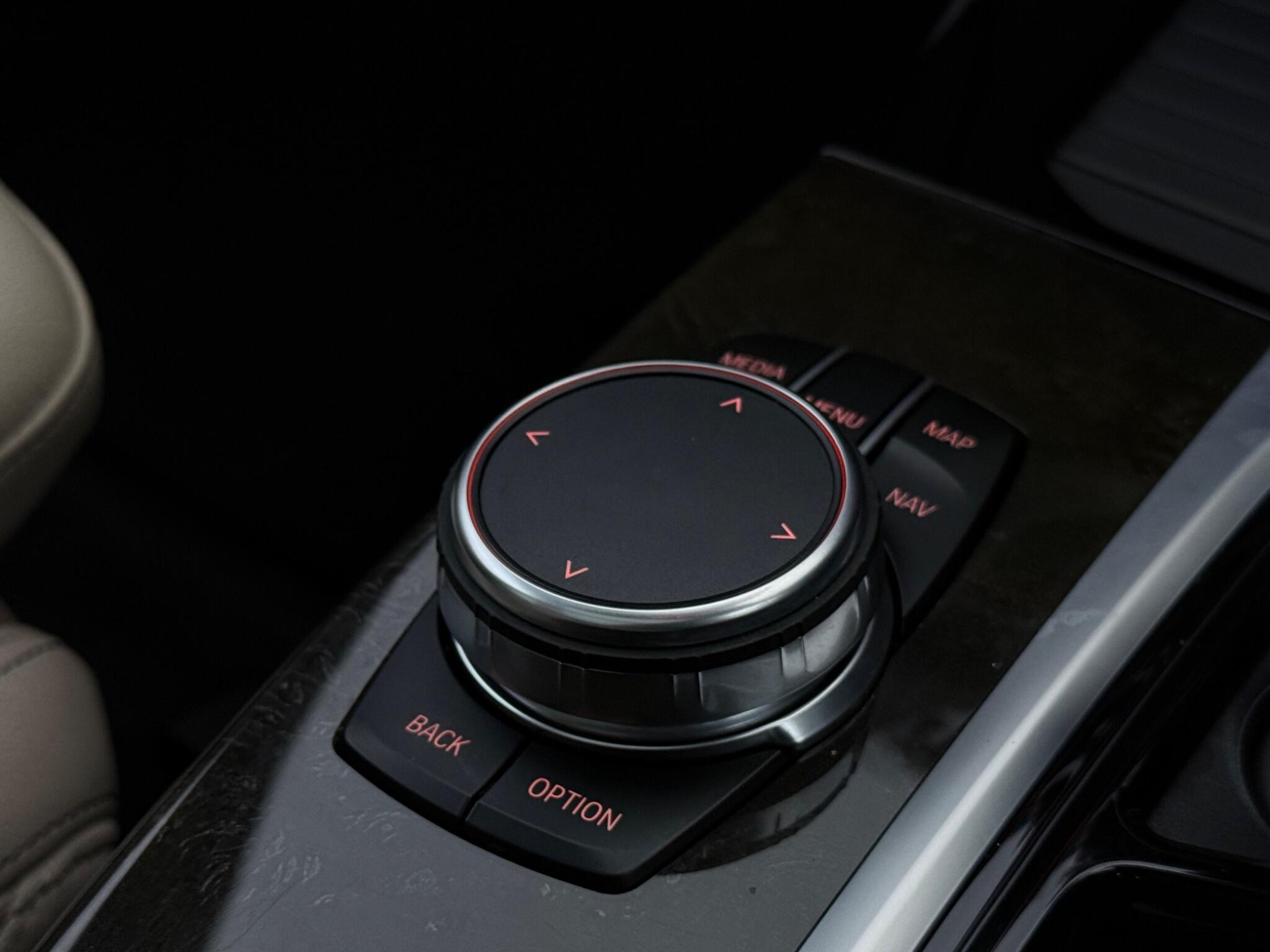 BMW X3 view 22