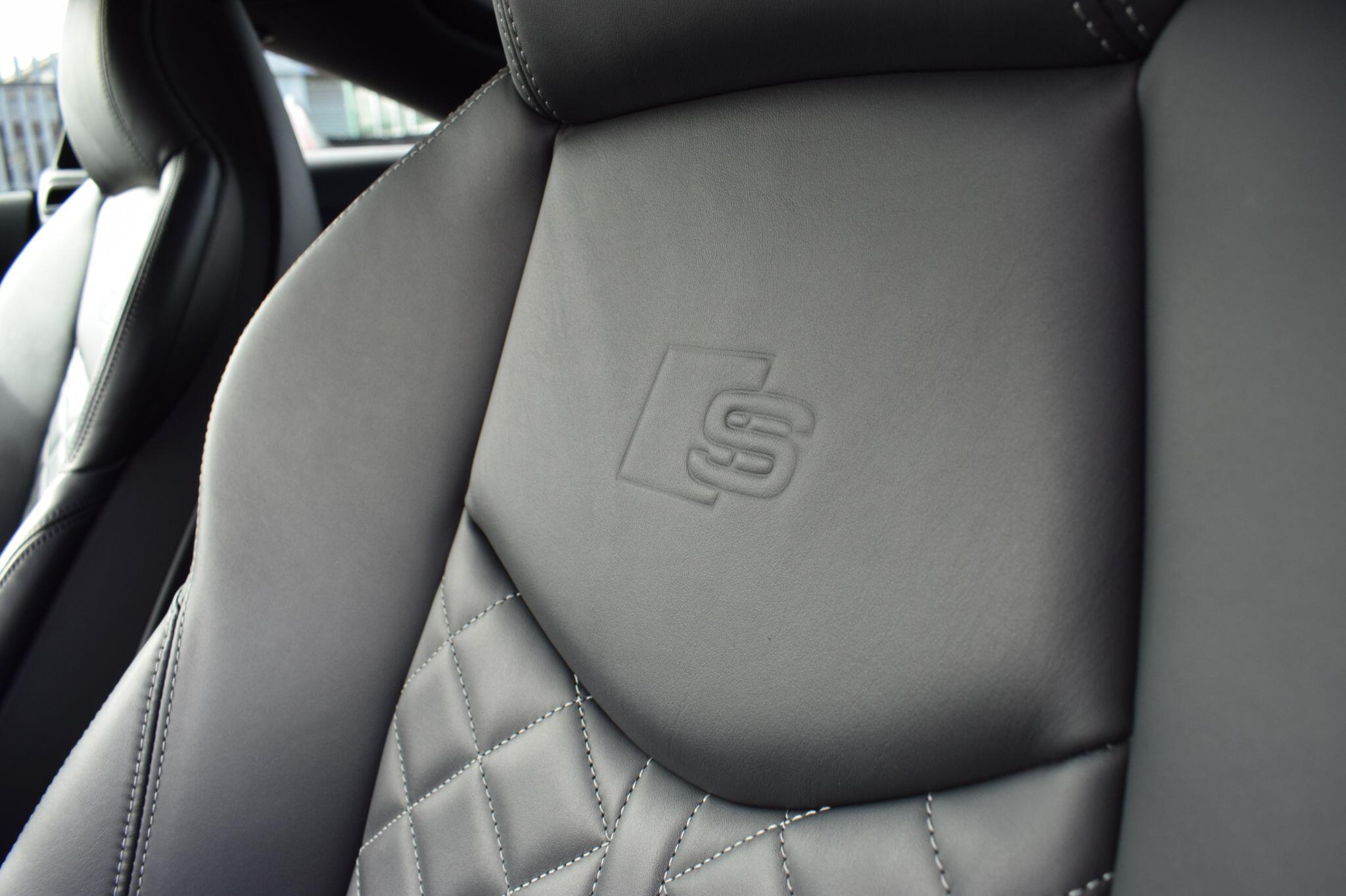 Audi TT view 27