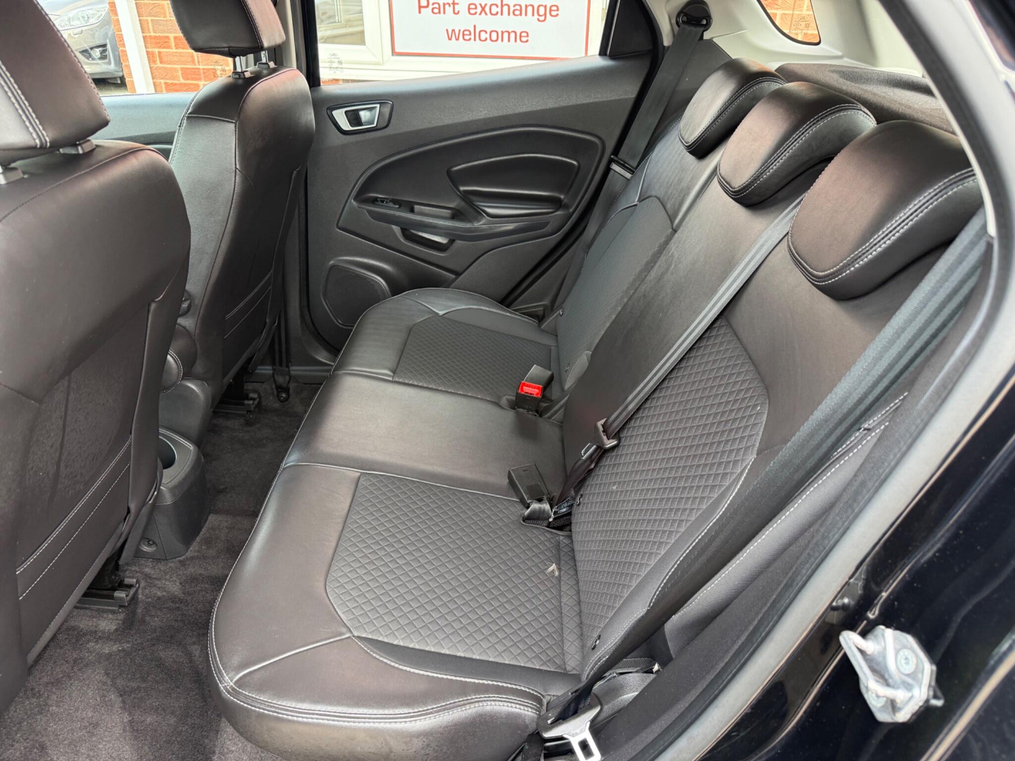Ford Ecosport view 22