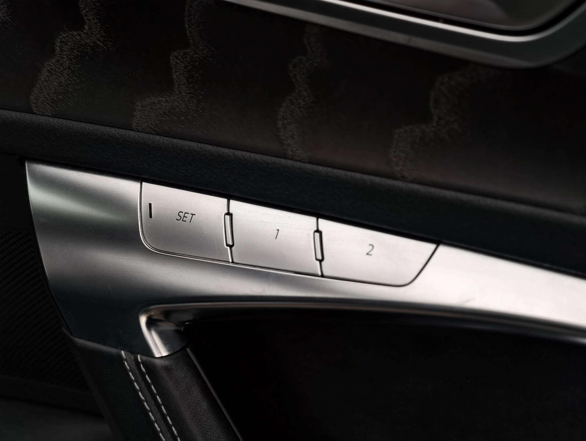 Audi S6 Avant view 29