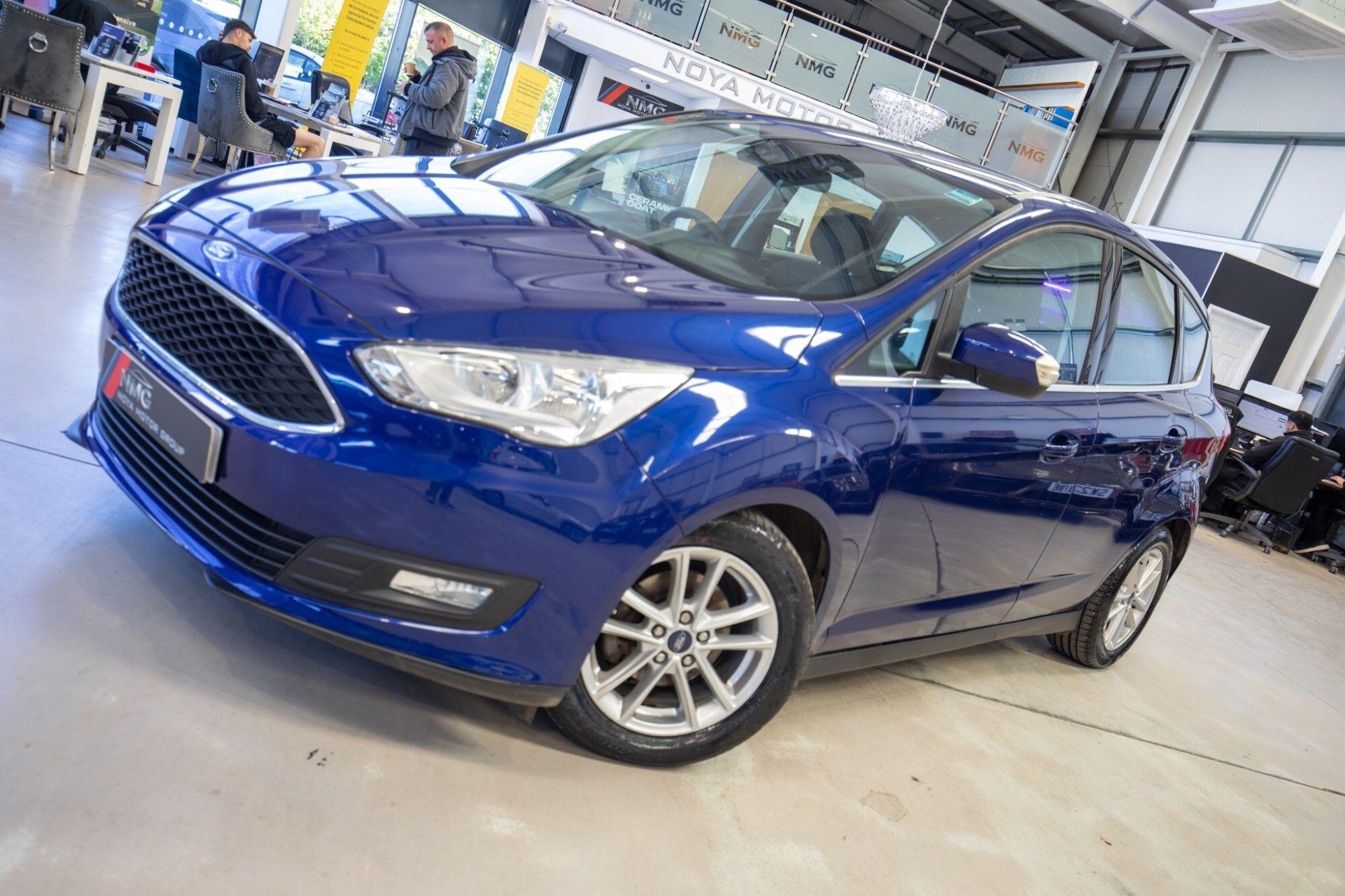 Ford C-Max view 5