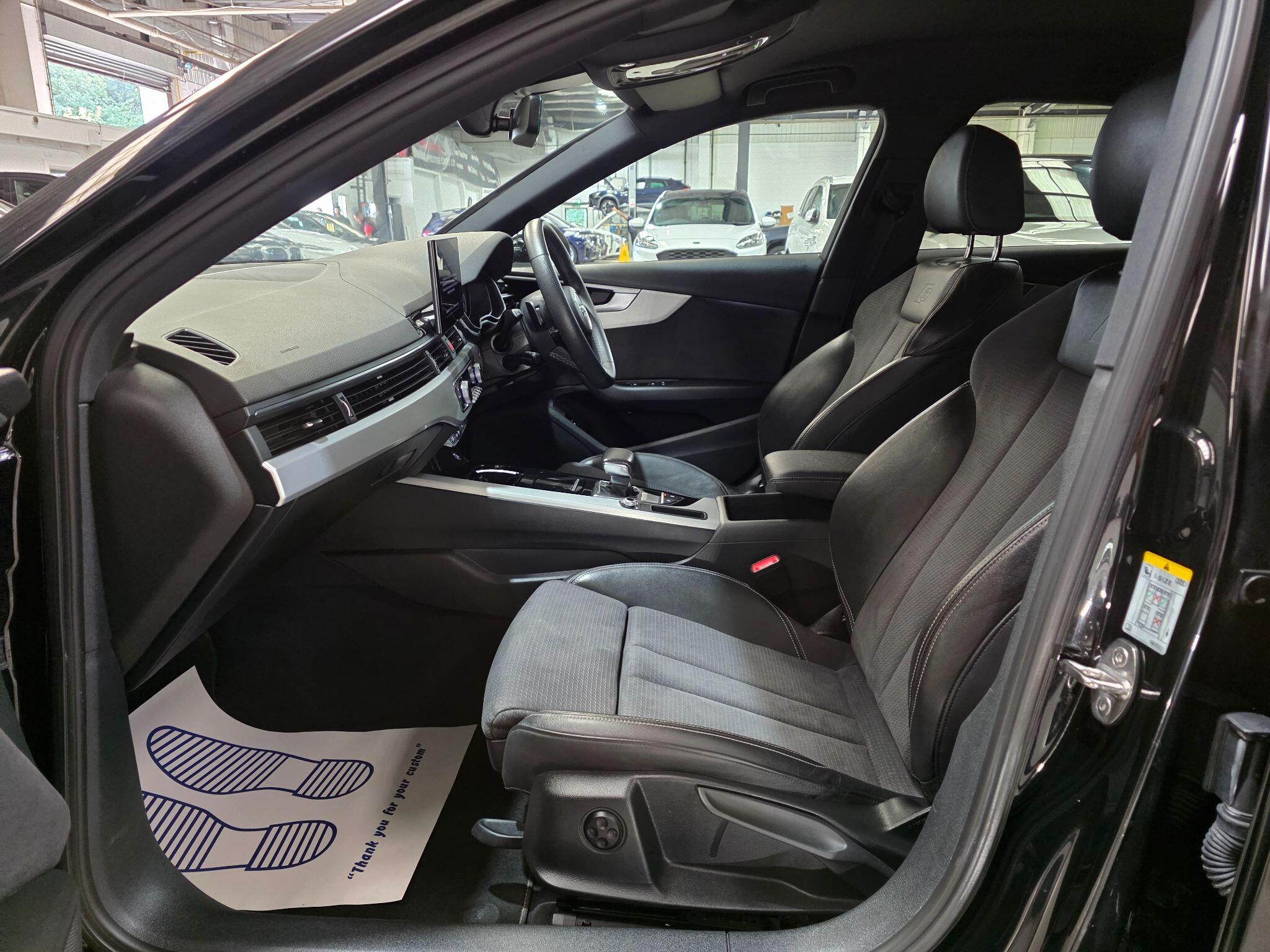Audi A4 view 29