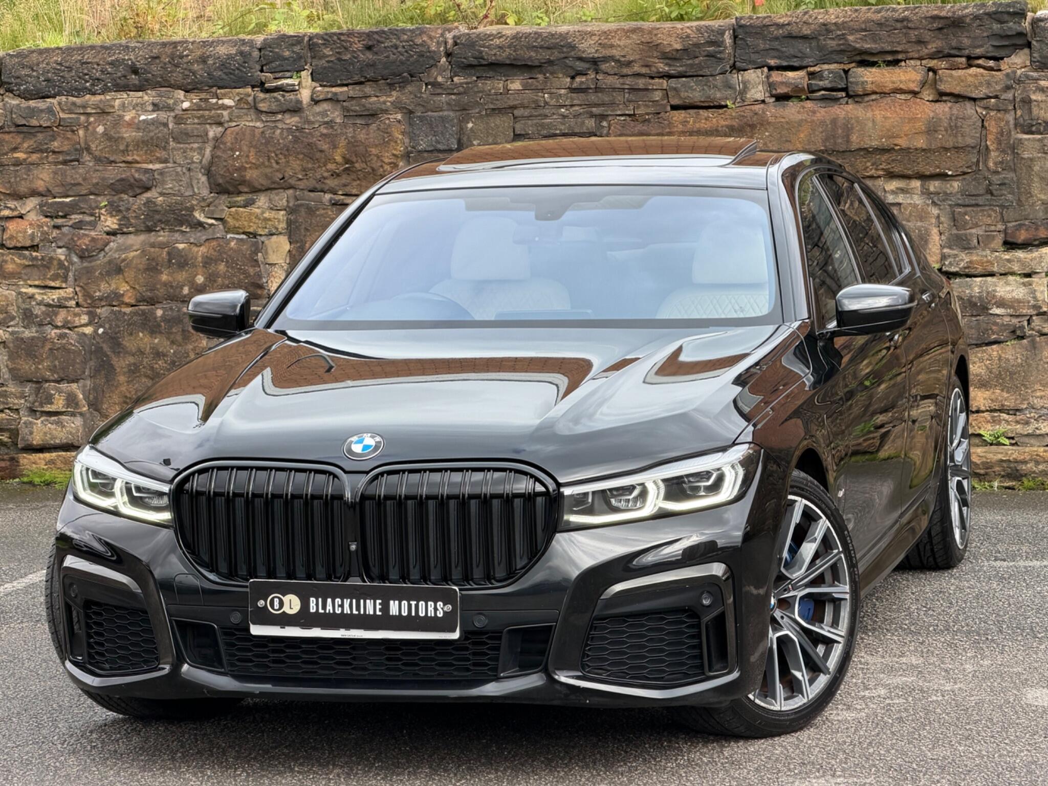 BMW 7 Series view 3
