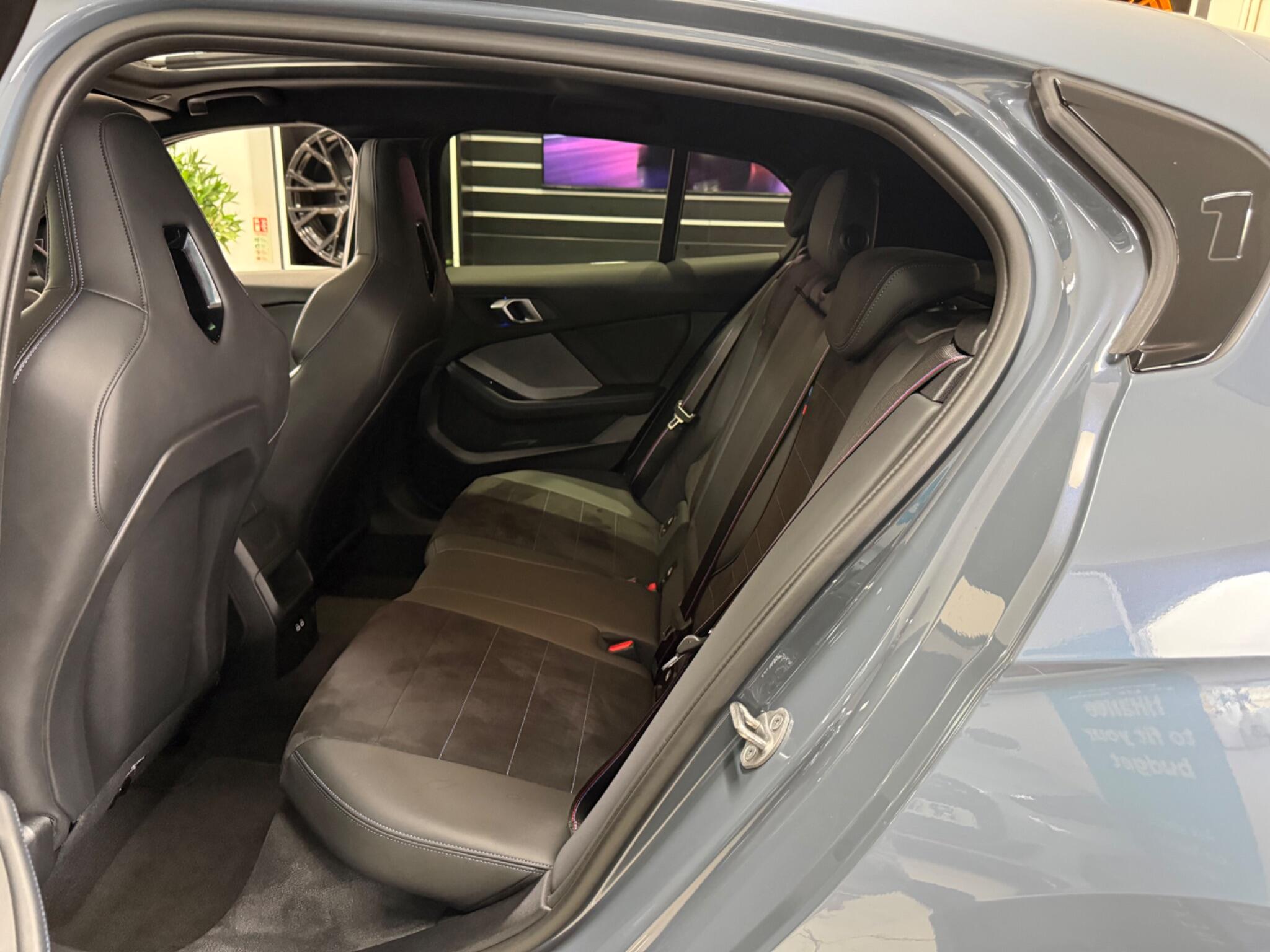 BMW 1 Series view 54