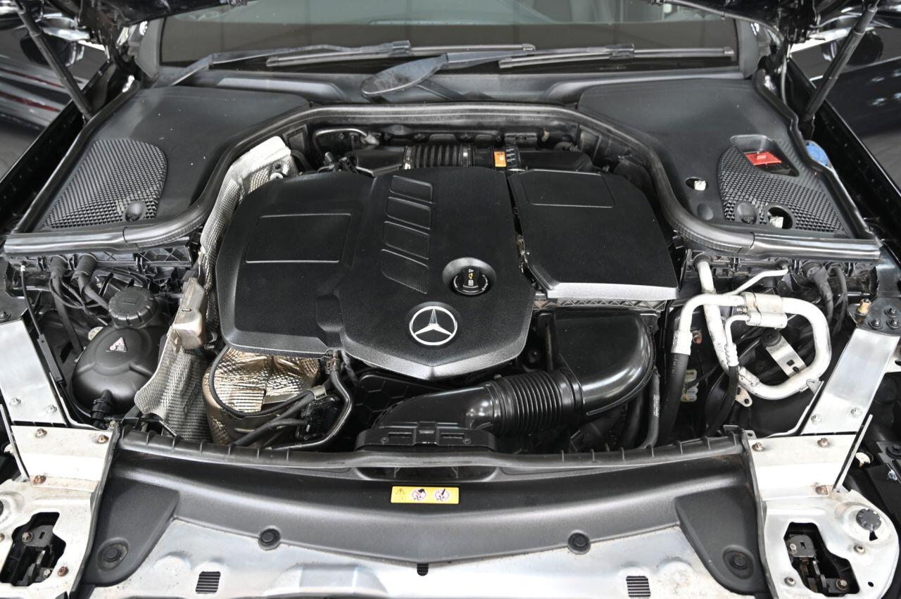 Mercedes-Benz E Class view 42