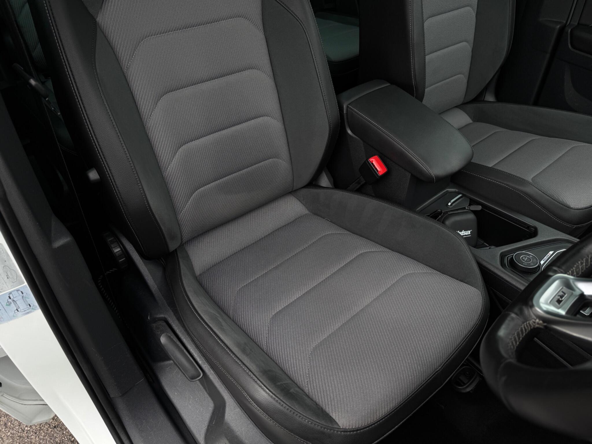 Volkswagen Tiguan view 30