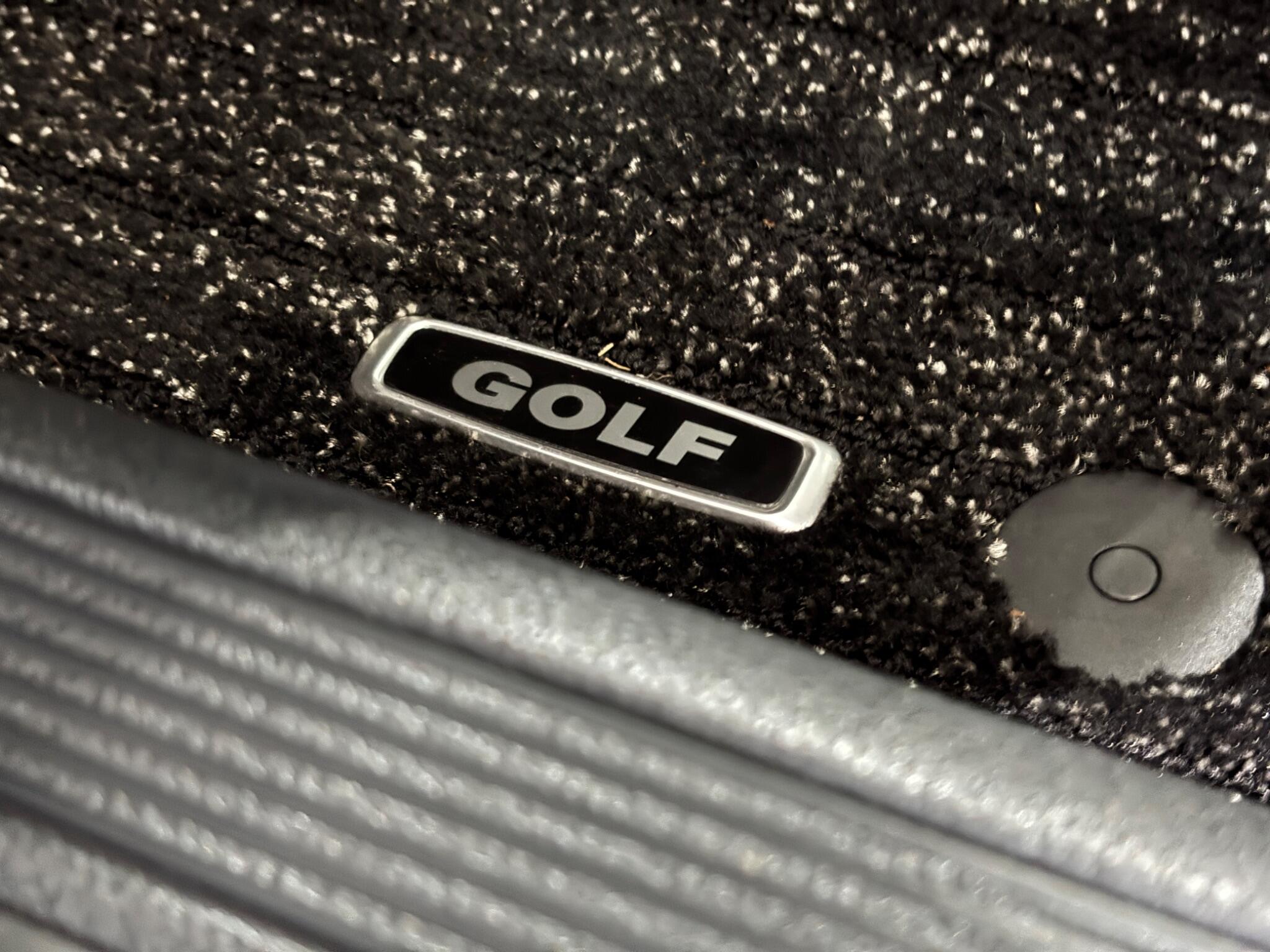 Volkswagen Golf view 18