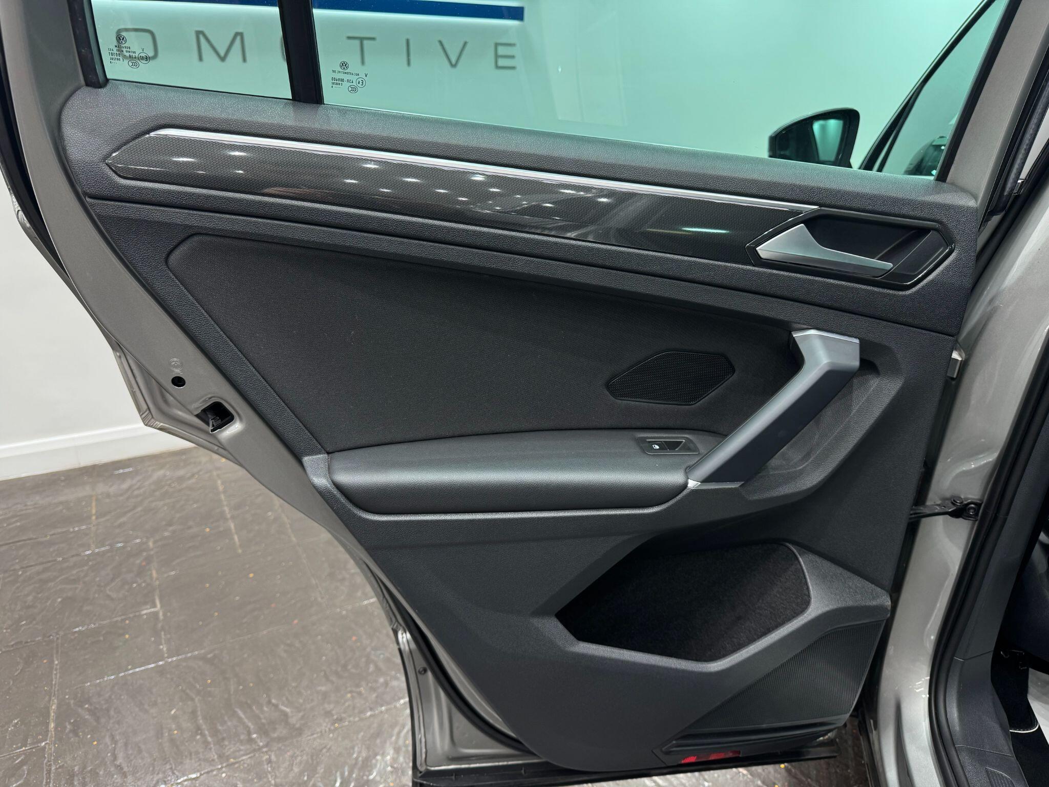 Volkswagen Tiguan view 55