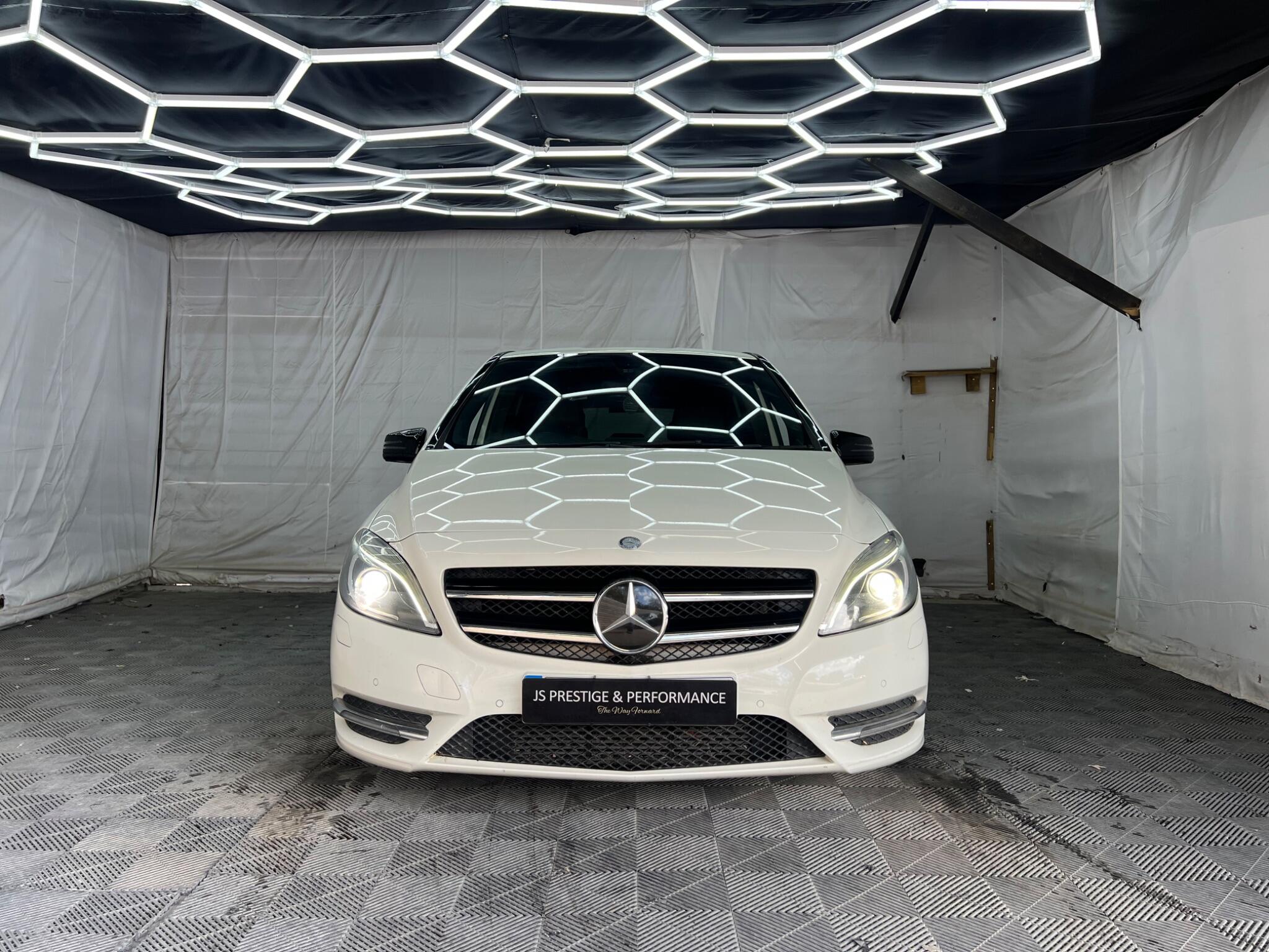 Mercedes-Benz B Class view 2