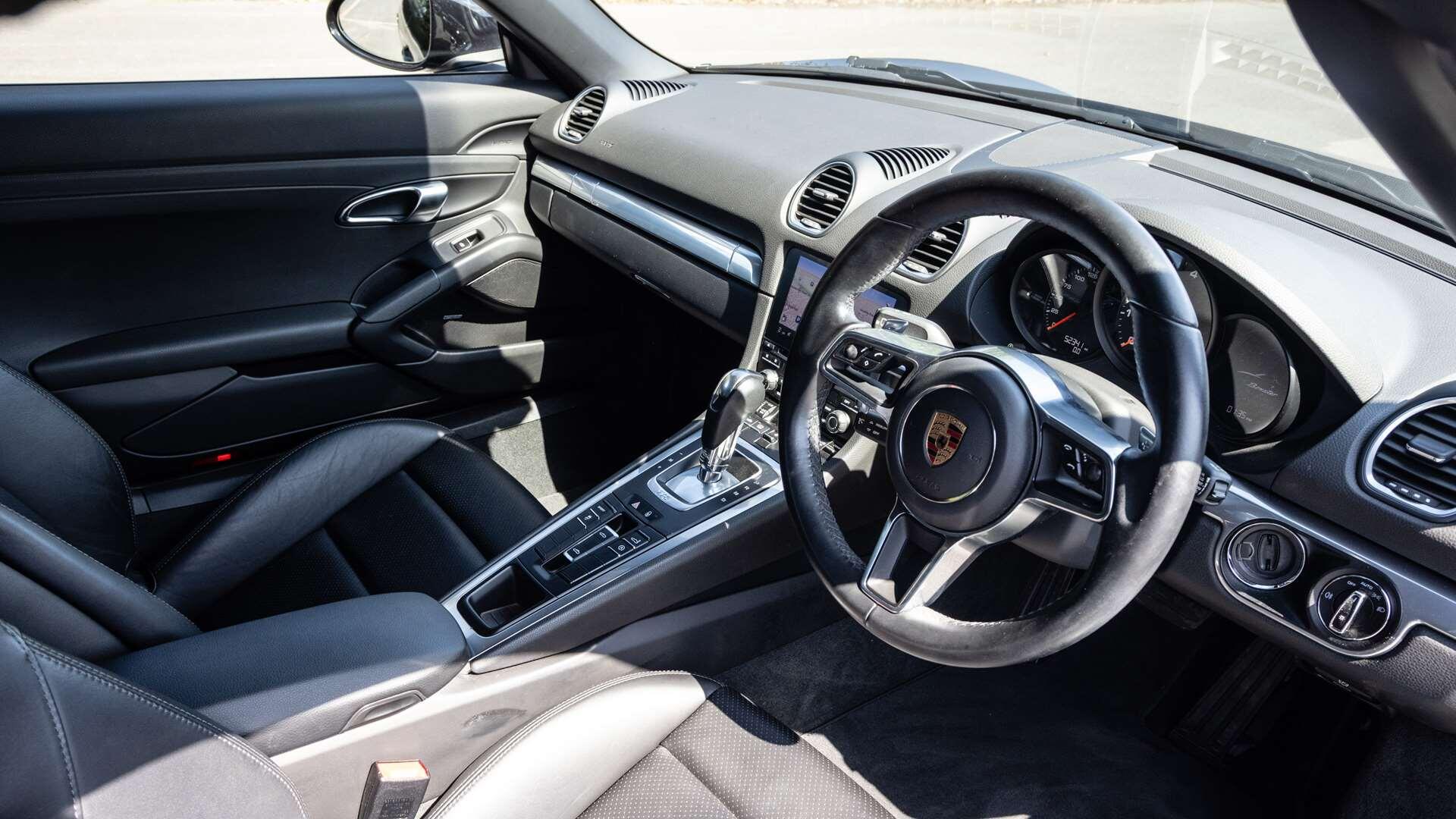Porsche Boxster view 14