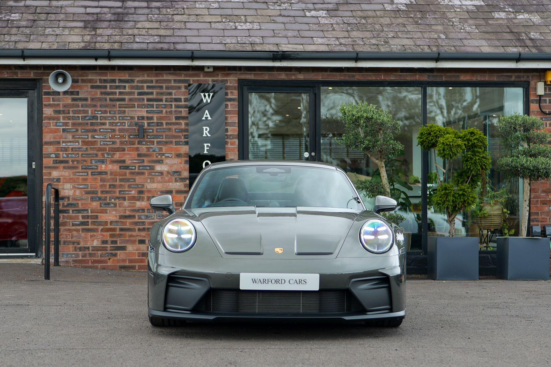 Porsche 911 view 2