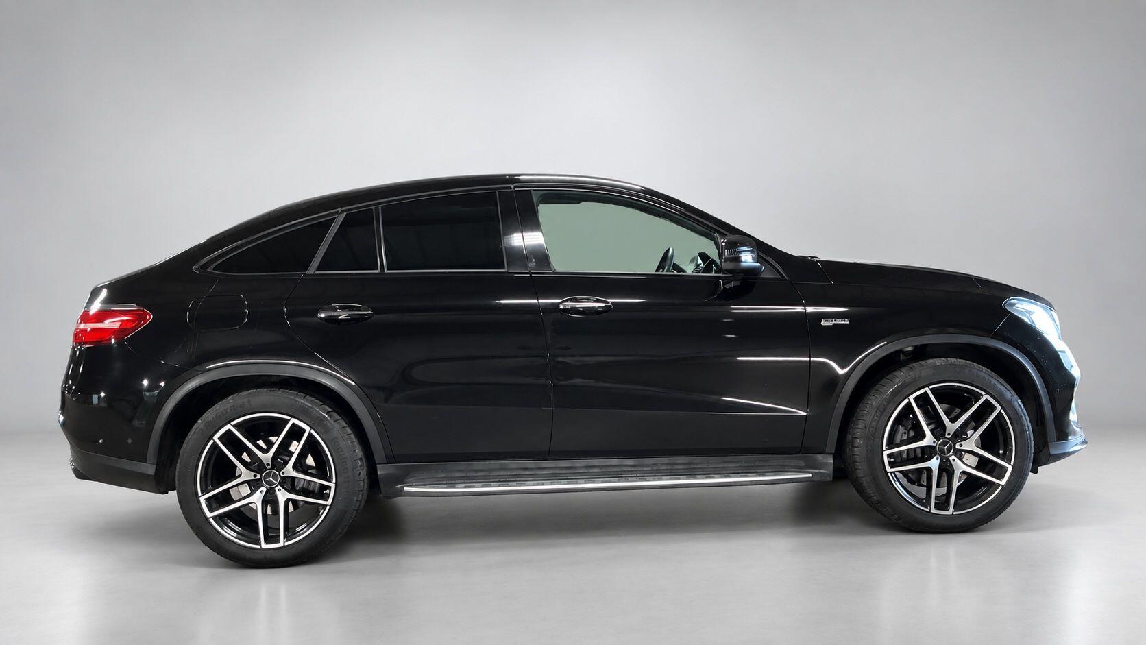 Mercedes-Benz Gle view 5