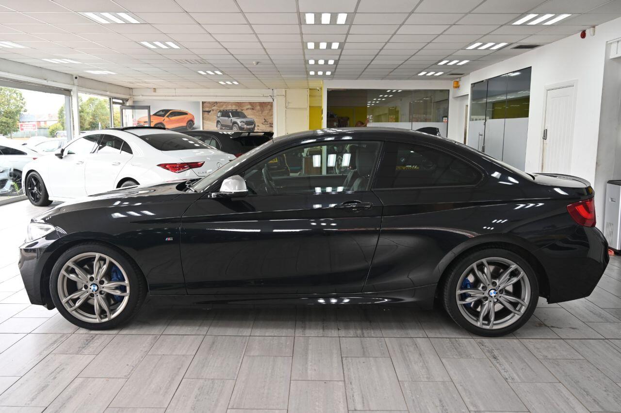 BMW 2 Series view 4