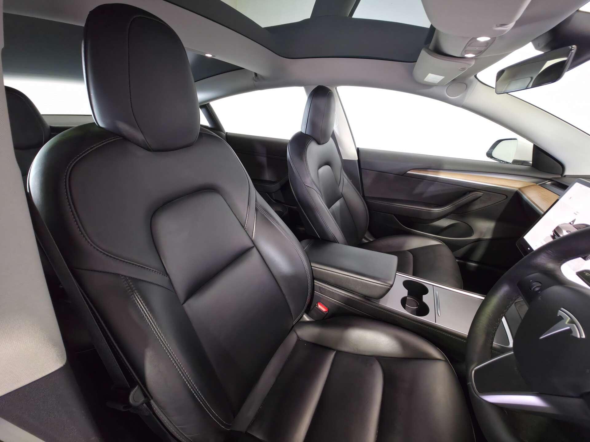 Tesla Model 3 view 28
