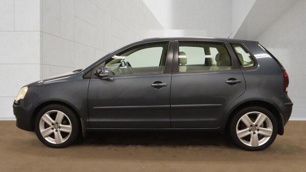 Volkswagen Polo view 6